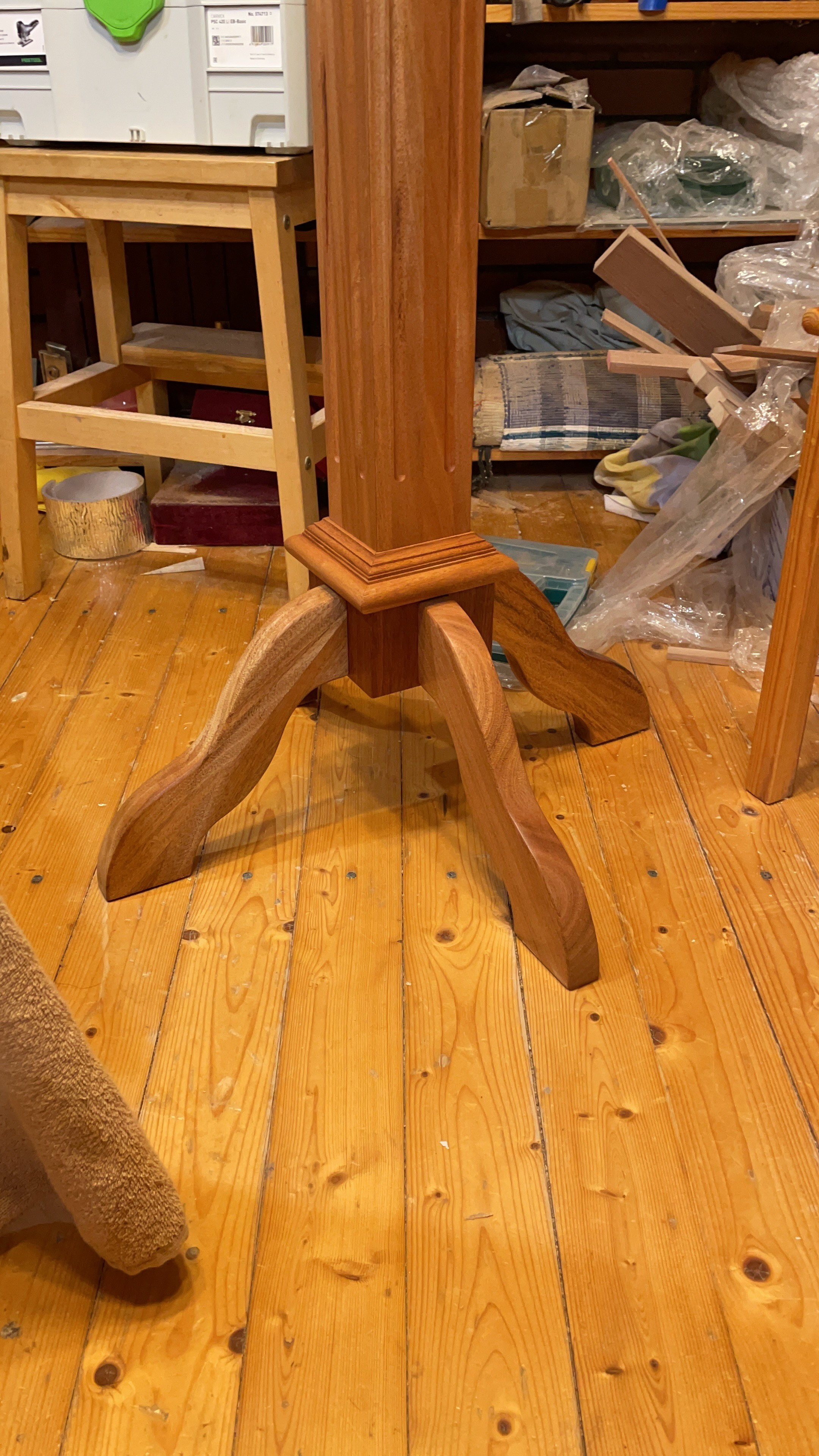 Эксклюзивные аналои и храмовая мебель полностью ручной работы