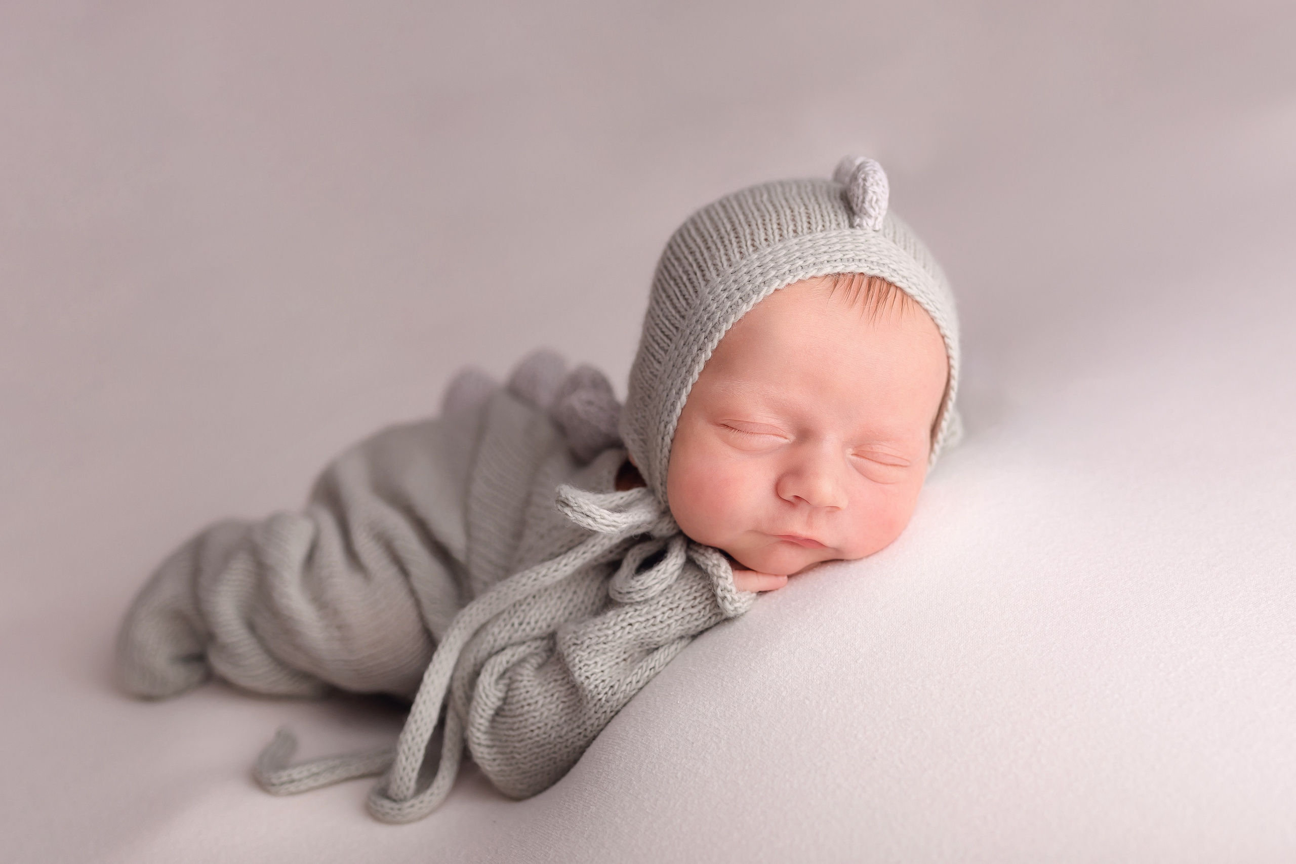 Дракончик. Фотограф Новорожденных и беременности г. Тюмень