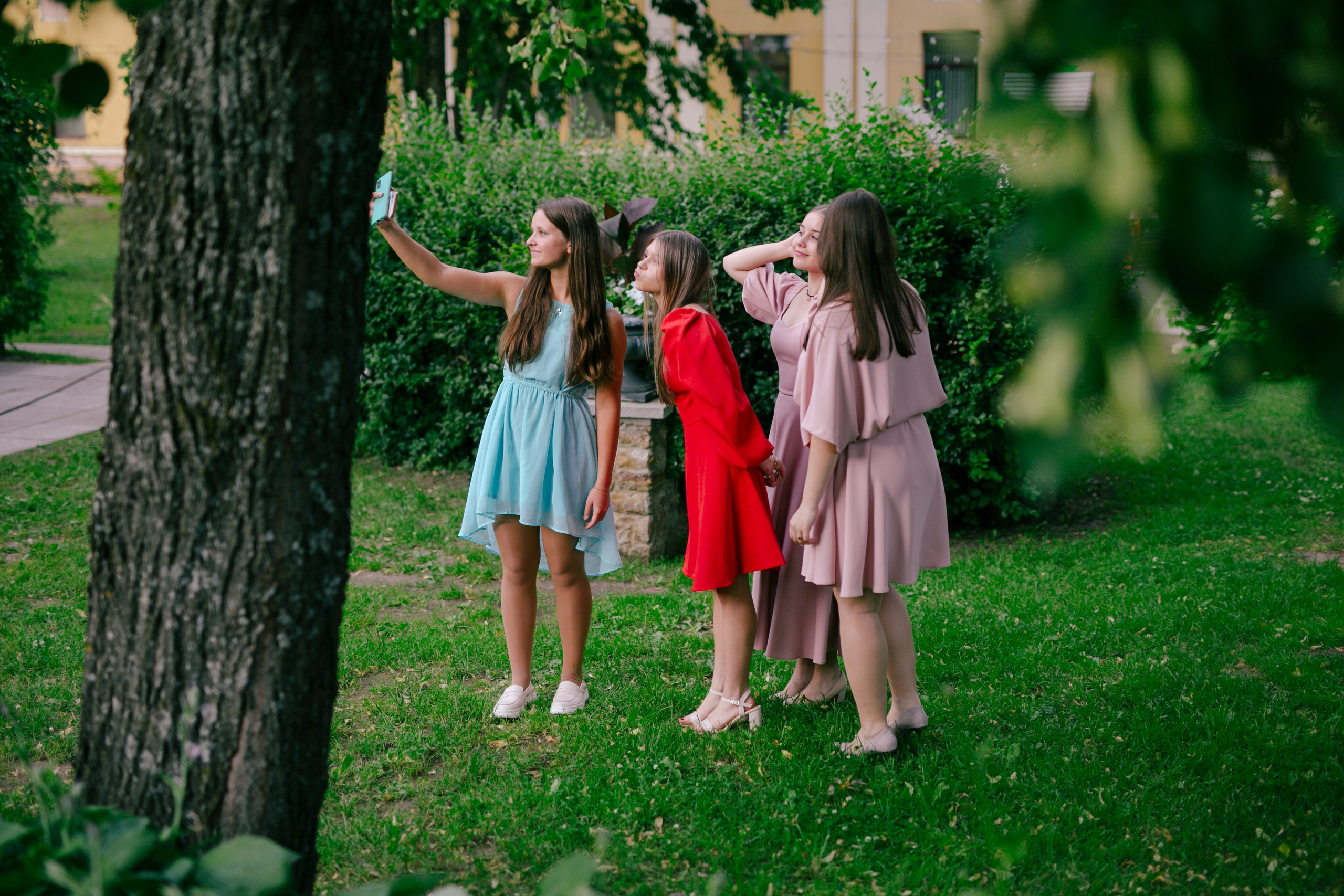 Выпускной в Пушкине — 9 класс. Портретный и репортажный фотограф в Санкт-Петербурге Елизавета Я