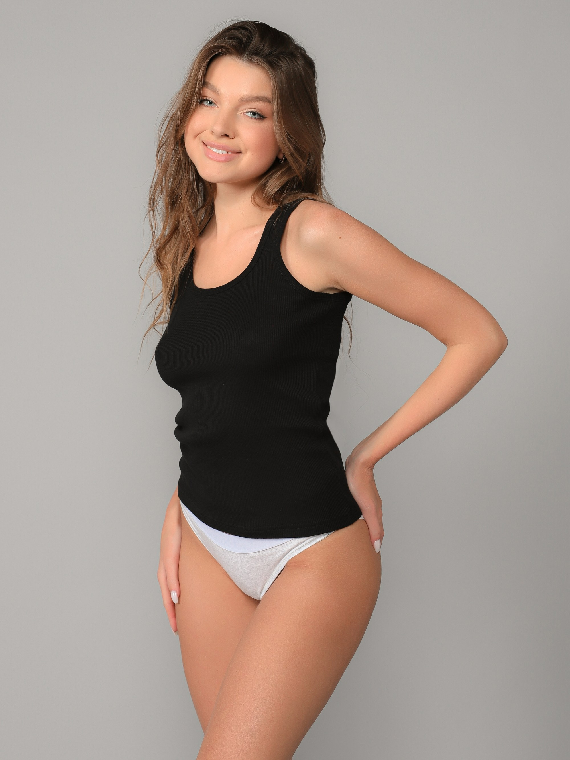 Бельевые топы для WB. Наталия Дианова — фотограф для брендов и экспертов в Москве