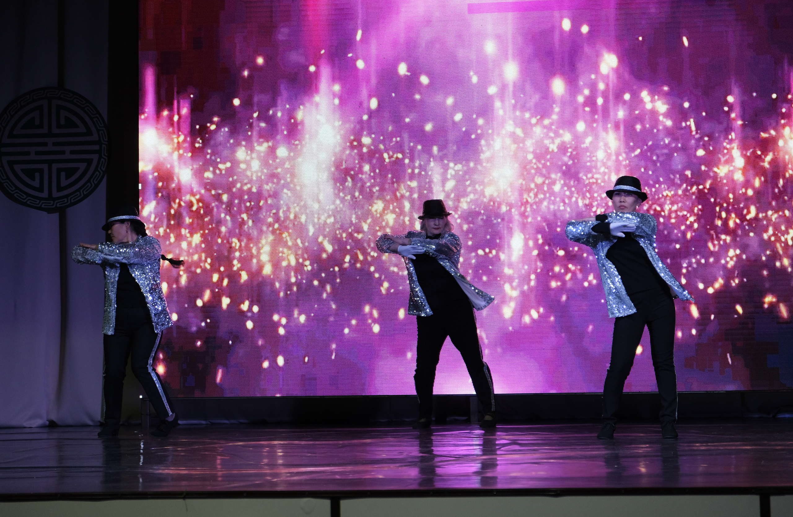 Концерт танцевальной студии «Грация». Сэсэг — дочь степи | семейный фотограф