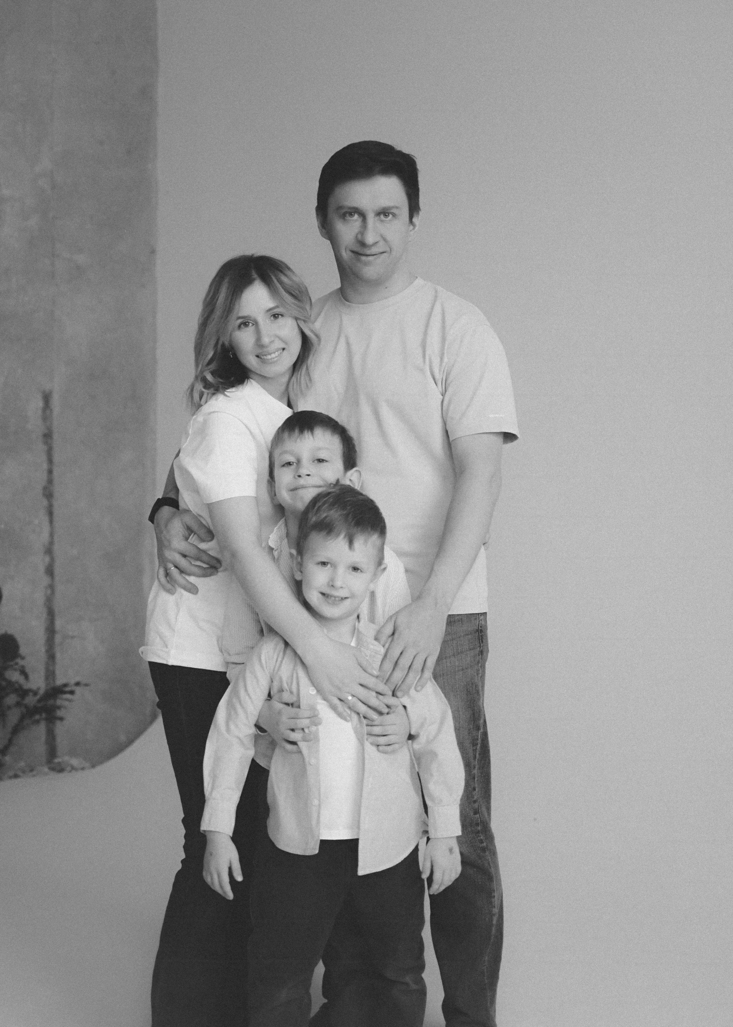 Дима, Катя и Миша с Сашей. Александра Крашевская. Портретный фотограф в Москве и Санкт-Петербурге