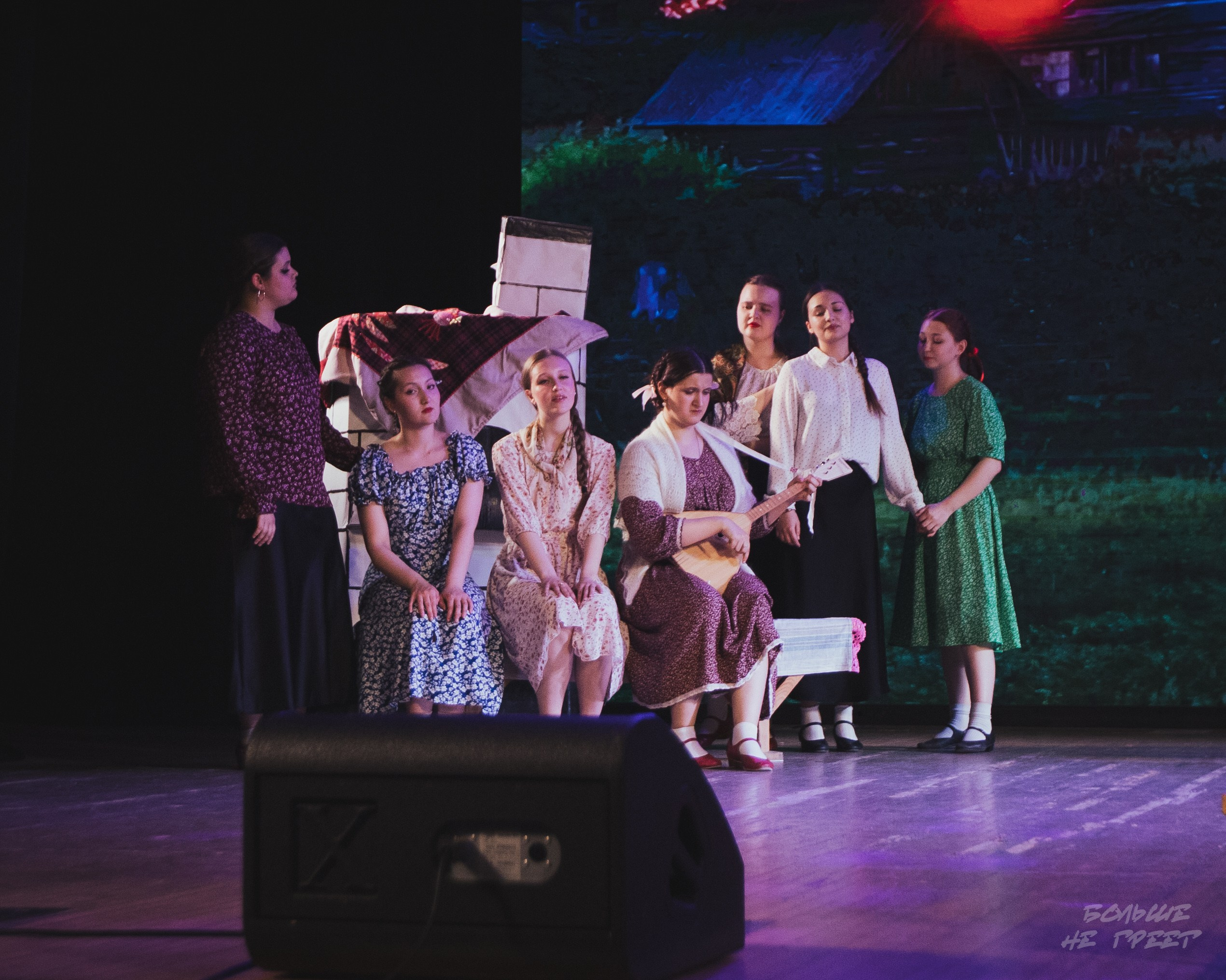 Отчетный концерт фольклорного ансамбля «Радовесъ». Больше не греет