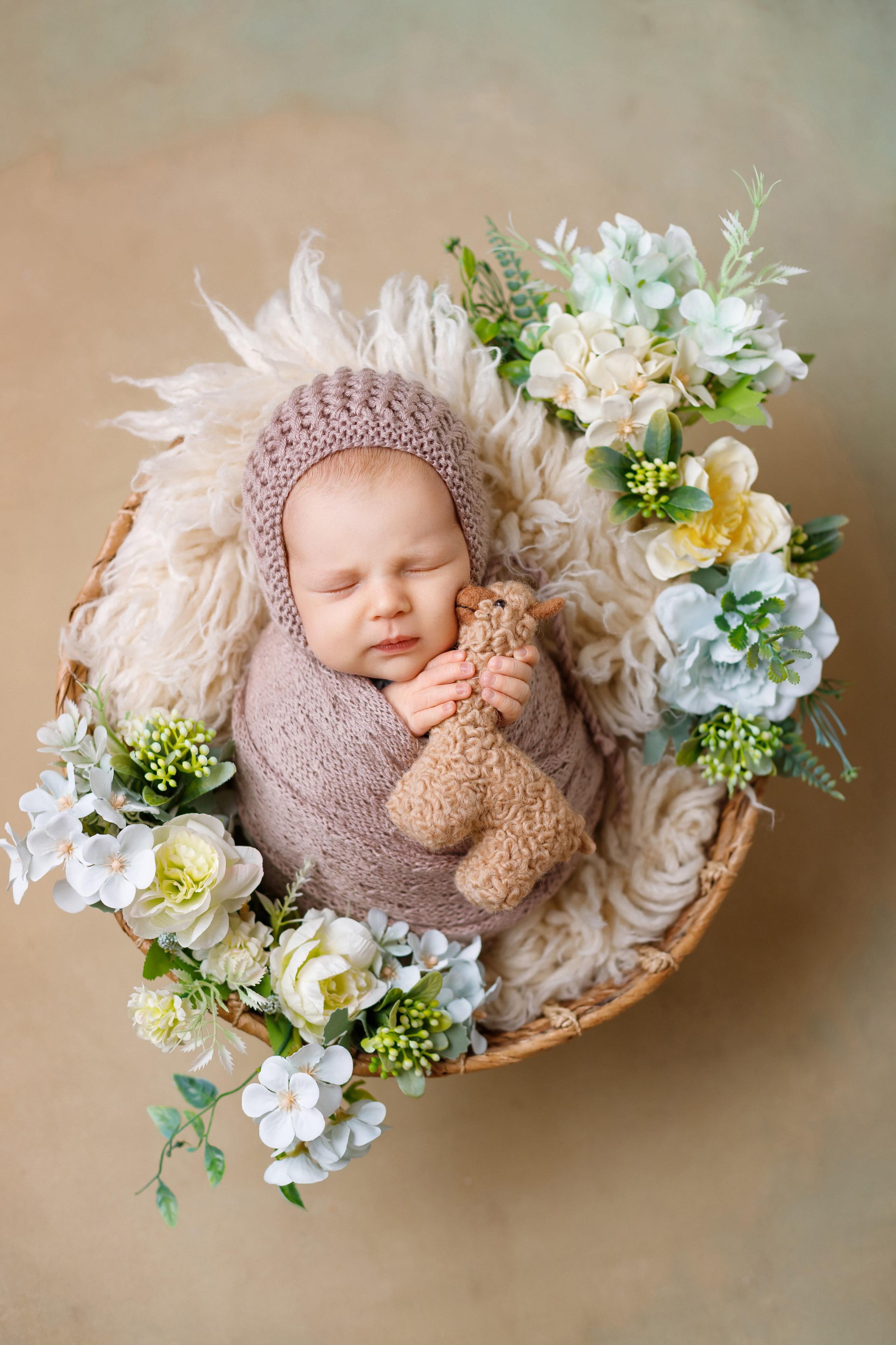 Новорожденные (5-14 дней). Фотограф новорождённых Ярославль. Детский и семейный фотограф Анна Салова