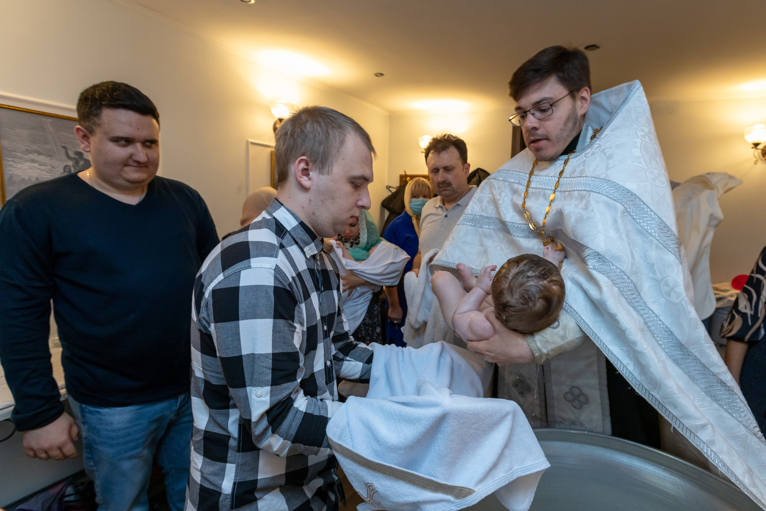 Крещение репортаж. (Canon R, 16-35 мм II f2.8). Фотограф в Туле Крупский АнДРей. Фотостудия «КАДР71» в Туле