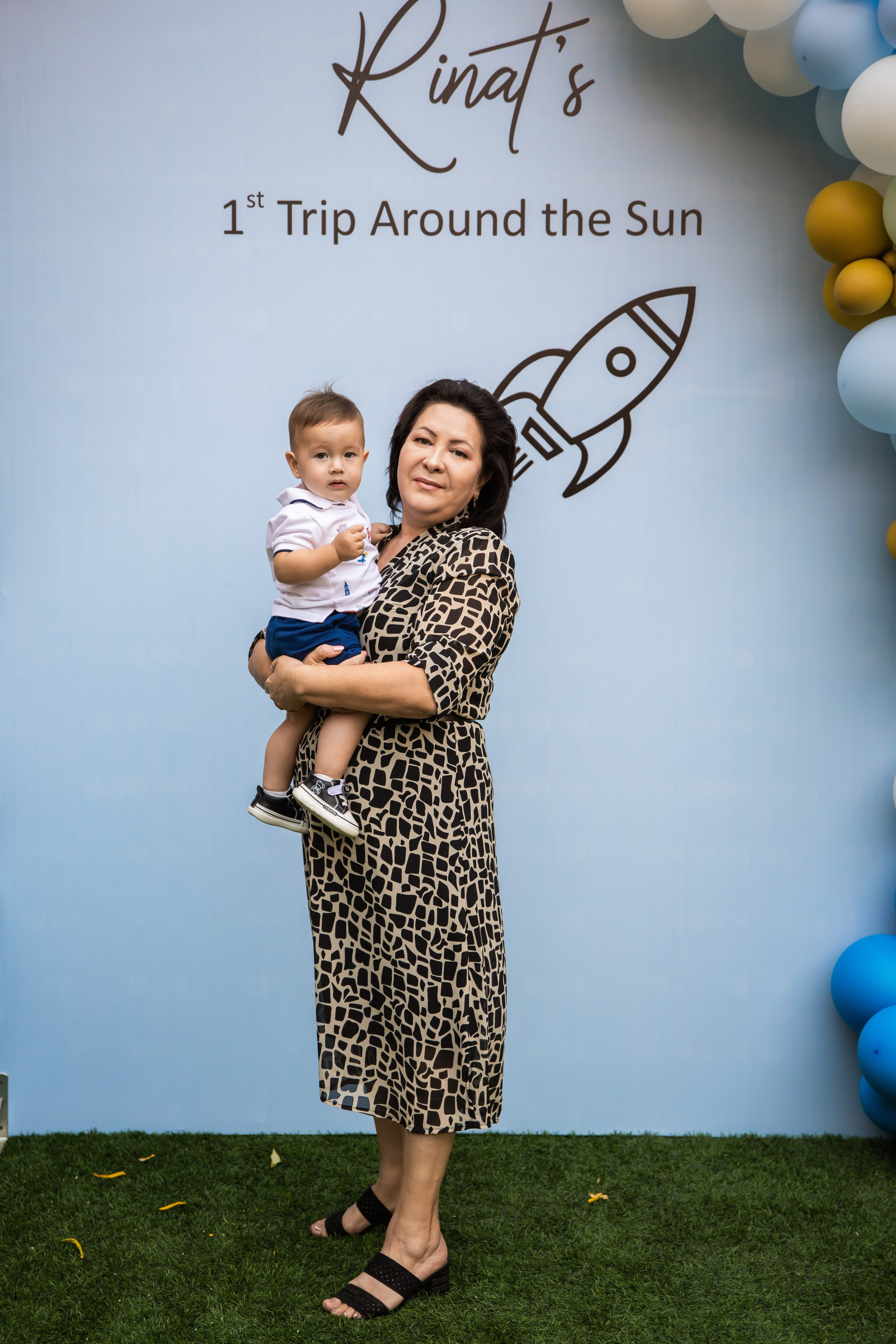 Rinat's 1st Trip Around the Sun. Свадебный и студийный фотограф в Алматы Ильяс Кырбаев