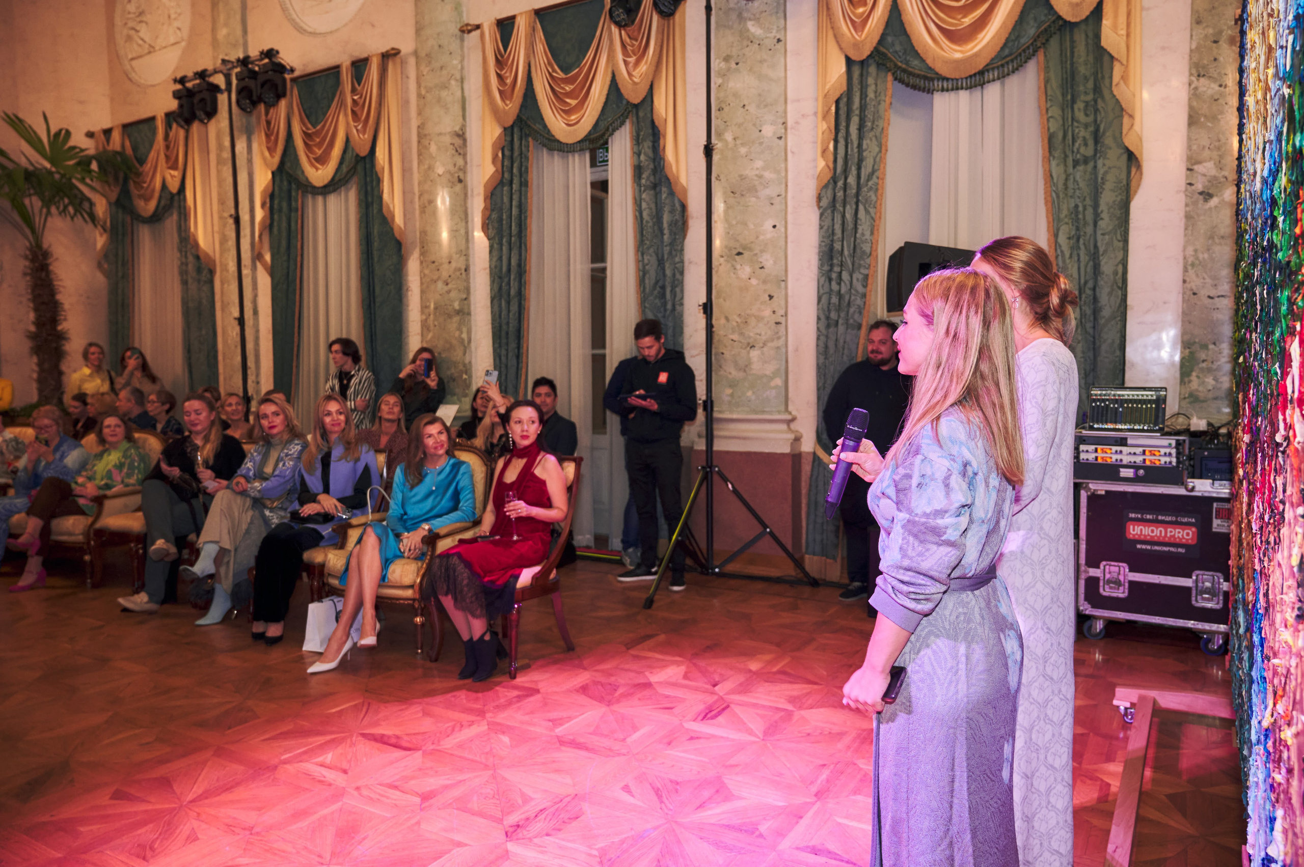 21.09.22 Люблино — Показ коллекции платьев. Никита Хохловский фото и видео продакшн