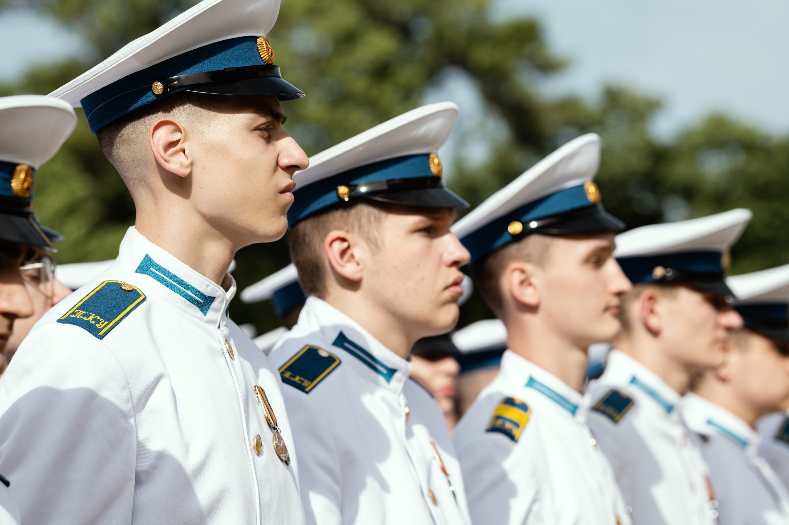 Последний звонок. Краснодарское Кадетское училище. Профессиональная фотосессия в Краснодаре | Фотограф Денис Труфанов