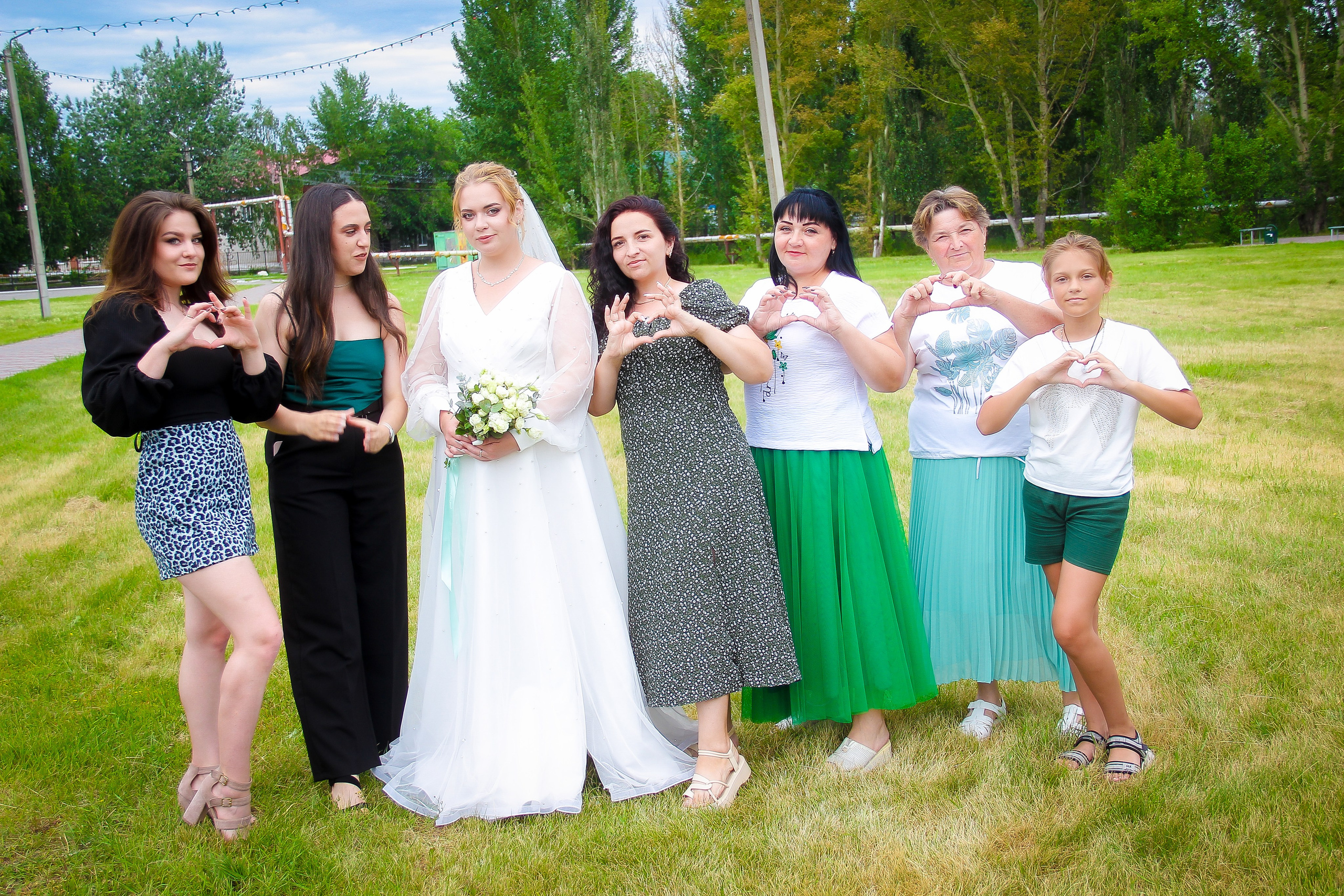 Свадебные фотосессии Барнаул/ Алейск. Выпускные альбомы для школ и Детских садов в Барнауле /Выпускные/Свадебные/Детские/Семейные и др. виды съёмок /Фотограф Вера Валейко