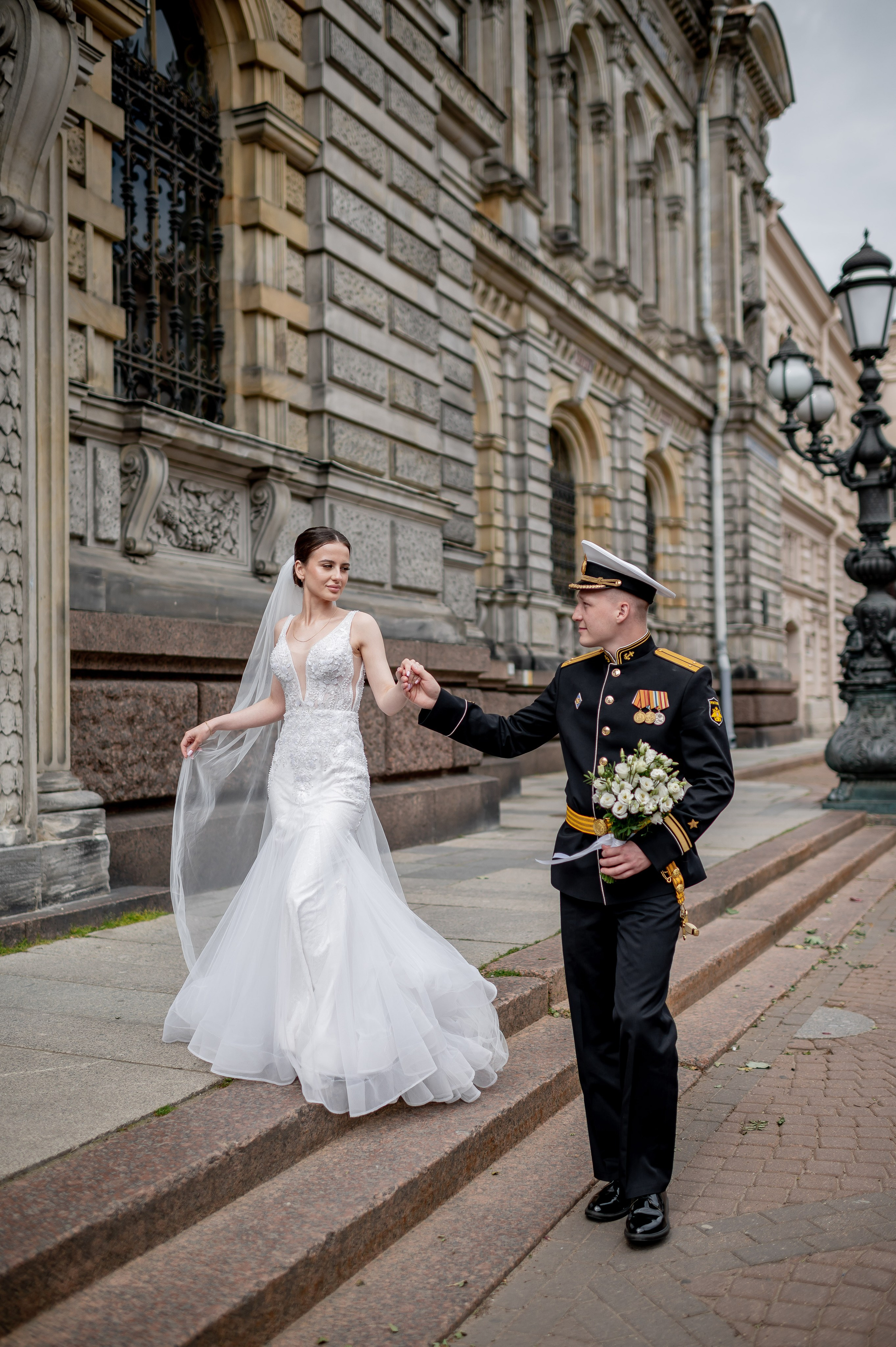 Елизавета и Максим (фотосессия у Дворца Штиглица, набережная Мойки и у Законодательного собрания). Портретный, семейный и свадебный фотограф в Санкт-Петербурге и в Пушкине Ширяев Денис