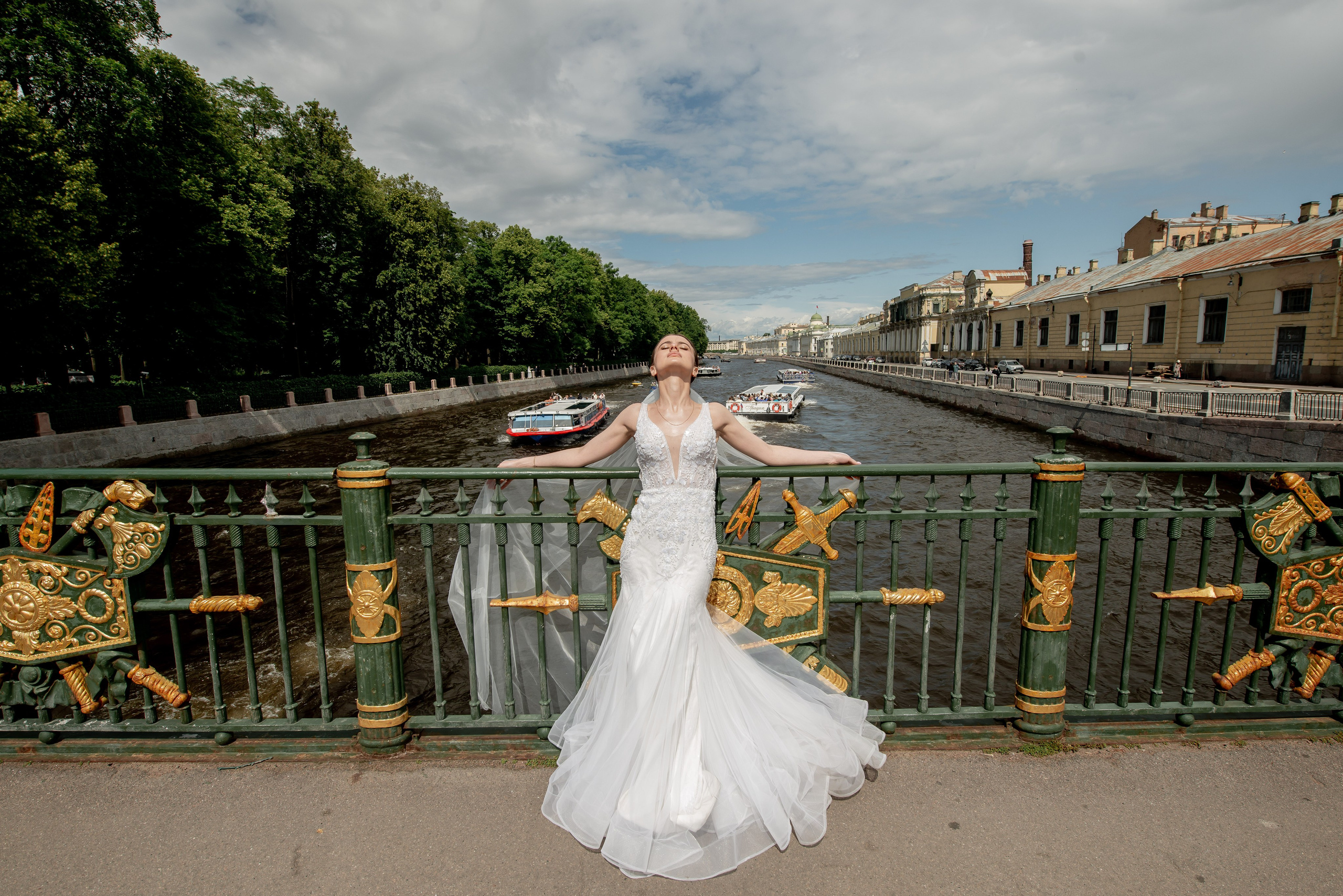 Елизавета и Максим (фотосессия у Дворца Штиглица, набережная Мойки и у Законодательного собрания). Портретный, семейный и свадебный фотограф в Санкт-Петербурге и в Пушкине Ширяев Денис