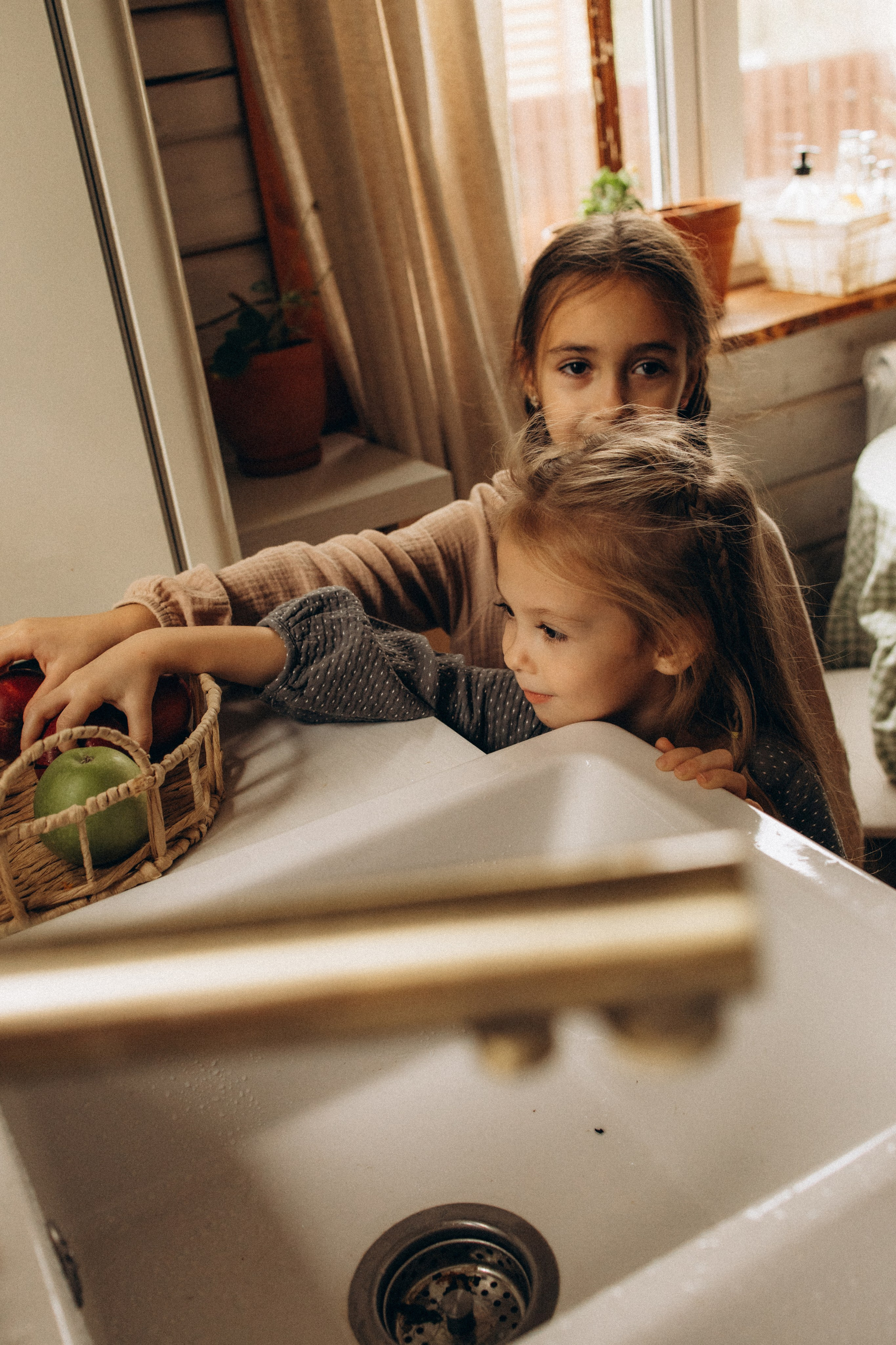Юлия, Виктор, Саша, Настя, Ксюша и Аленка. Фотограф В Москве и Подольске Лена Иванова