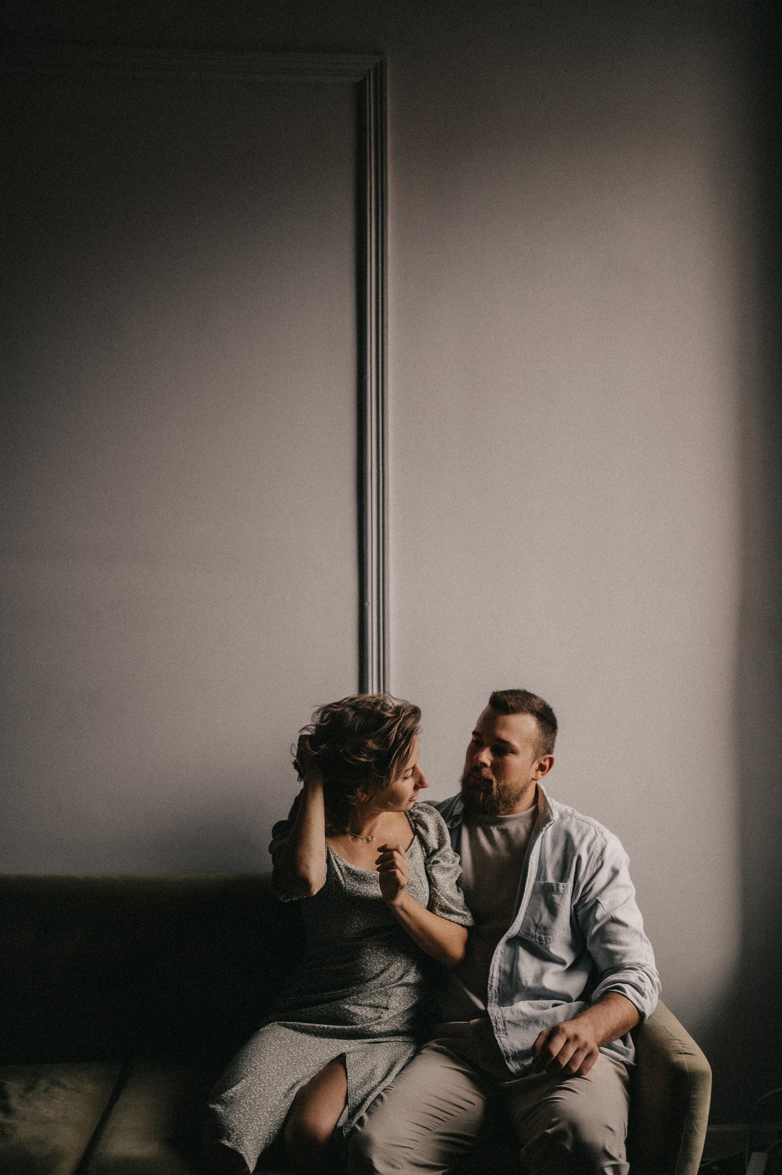 Лавстори в питерской студии. Семейный и свадебный lifestyle-фотограф в Москве Мария Петрова