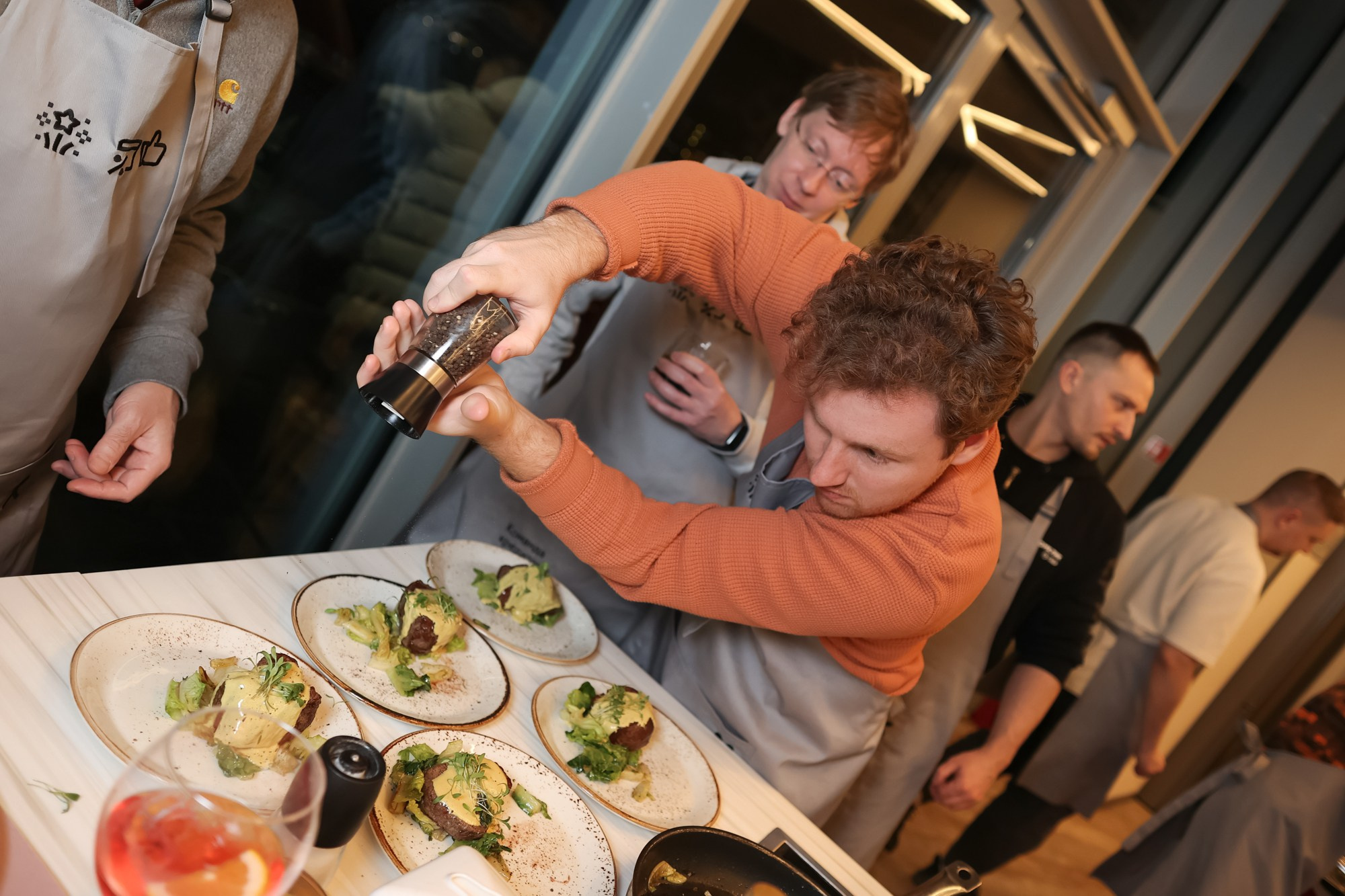 Кулинарный мастер-класс. Репортажный фотограф видеограф в Москве Ольга Плаксина