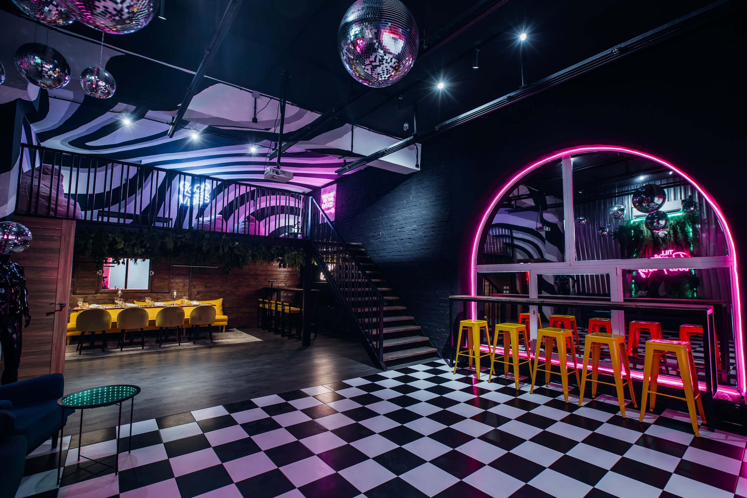 Профессора Качалова, 8И. Аренда лофта в СПб для мероприятий