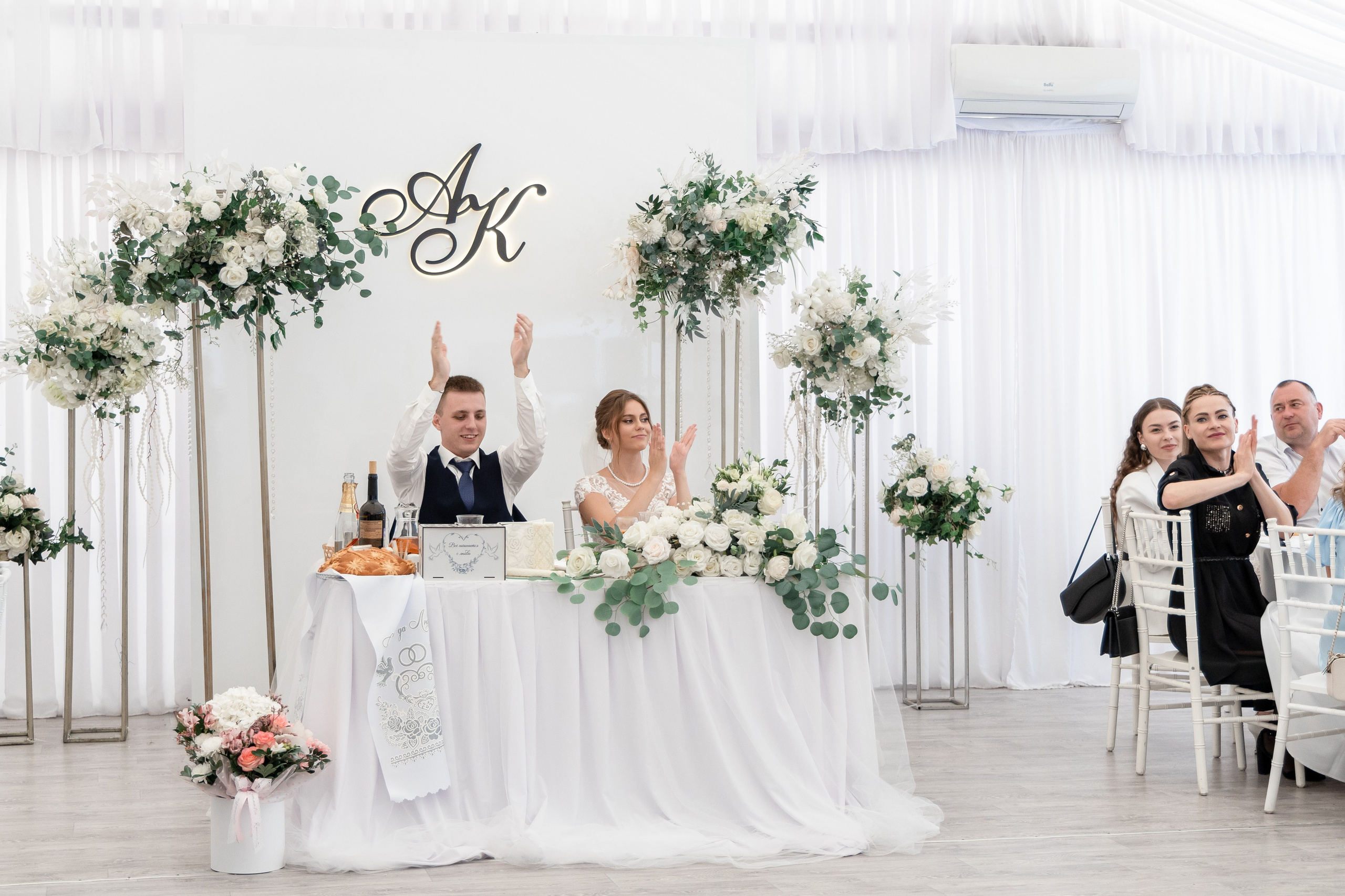 Ксения и Антон (полный день). Фотограф в Барнауле Юлия Садвокасова