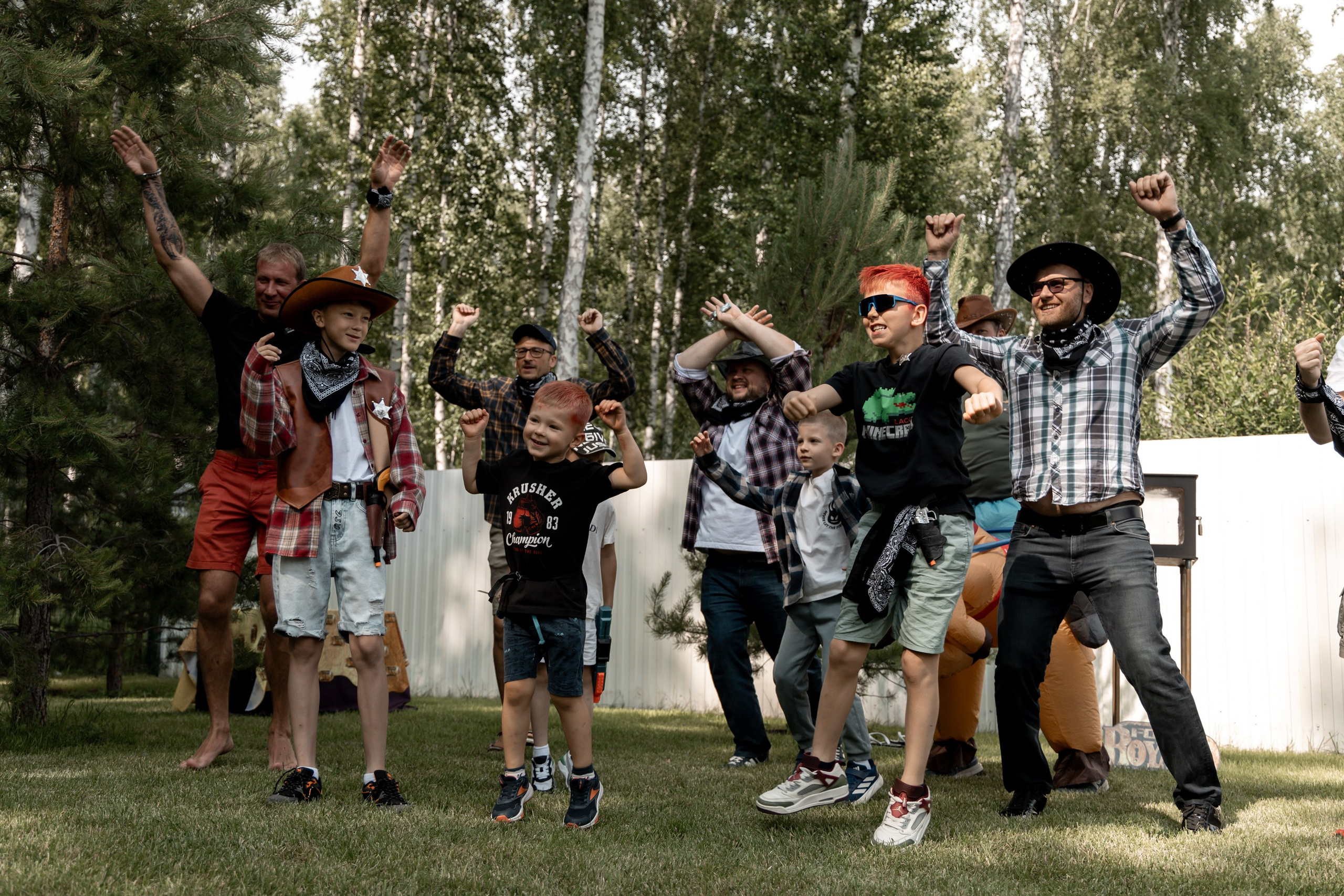 Съёмка дня рождения на диком западе. Фотограф свадебный, репортажный, индивидуальный, фото для маркетплейсов, брендов, автосалонов