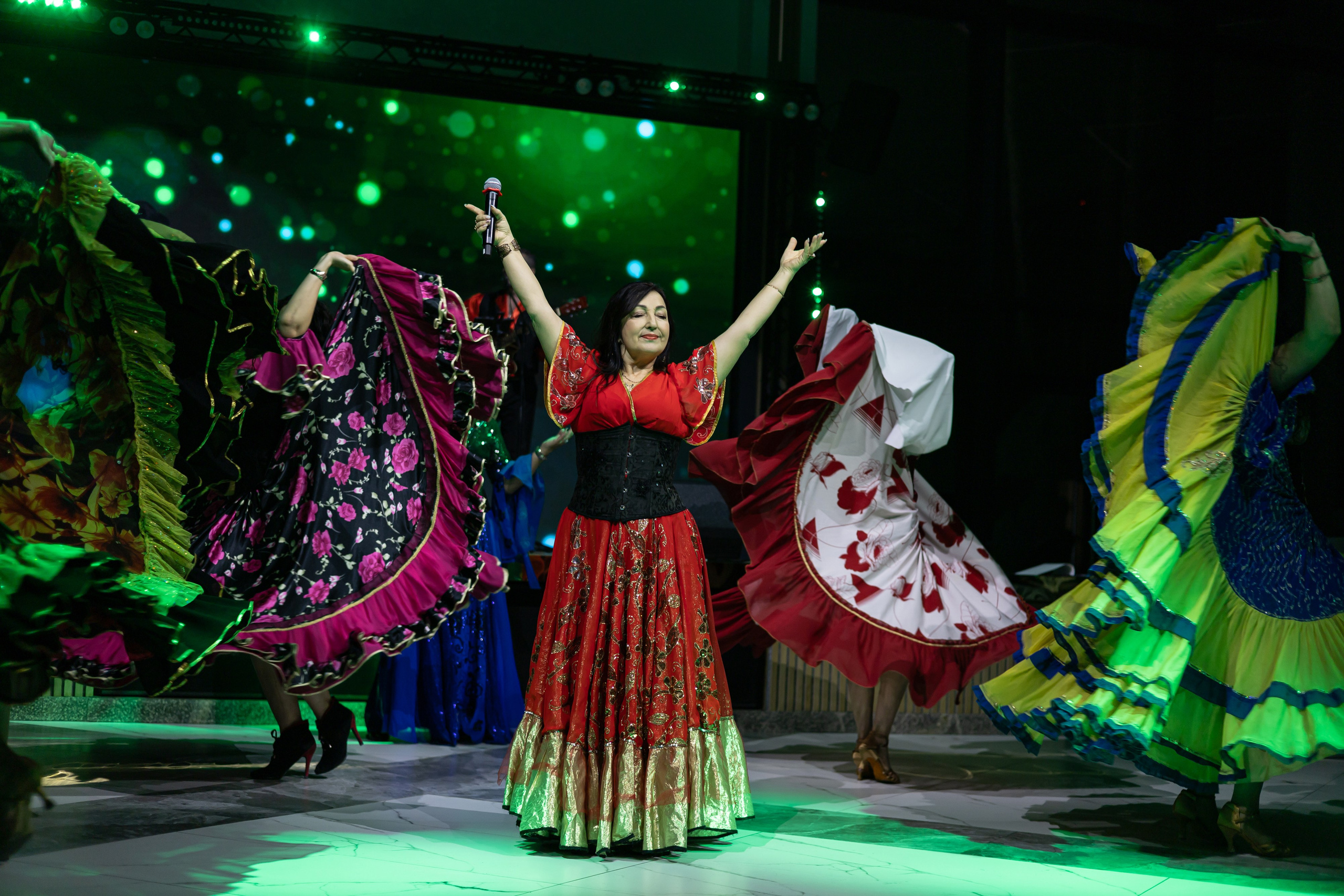 Прыжок длиною в жизнь. Фотограф свадебный, репортажный, индивидуальный, фото для маркетплейсов, брендов, автосалонов