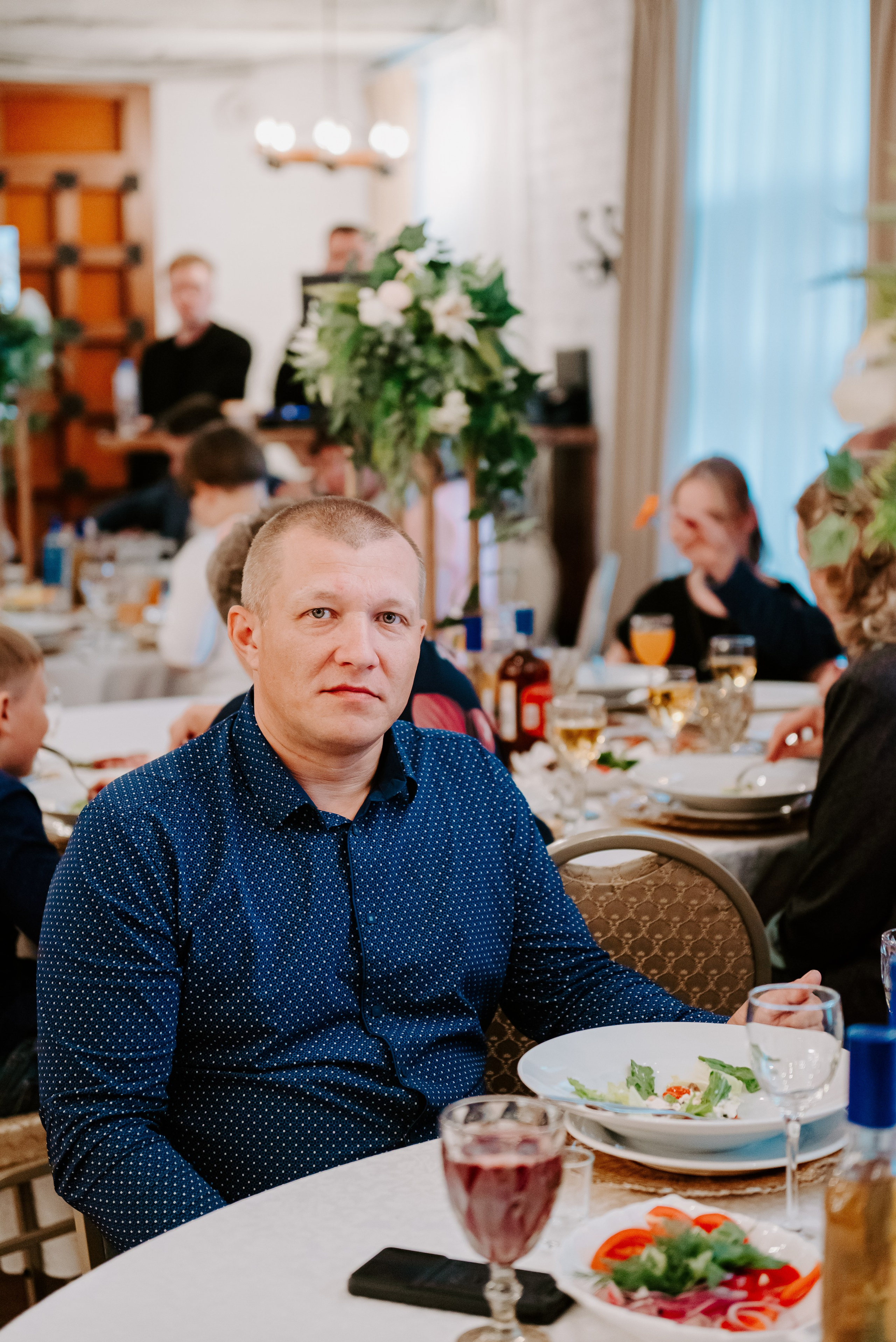 Свадебная фотосессия в музыкальном театре в г. Кемерово