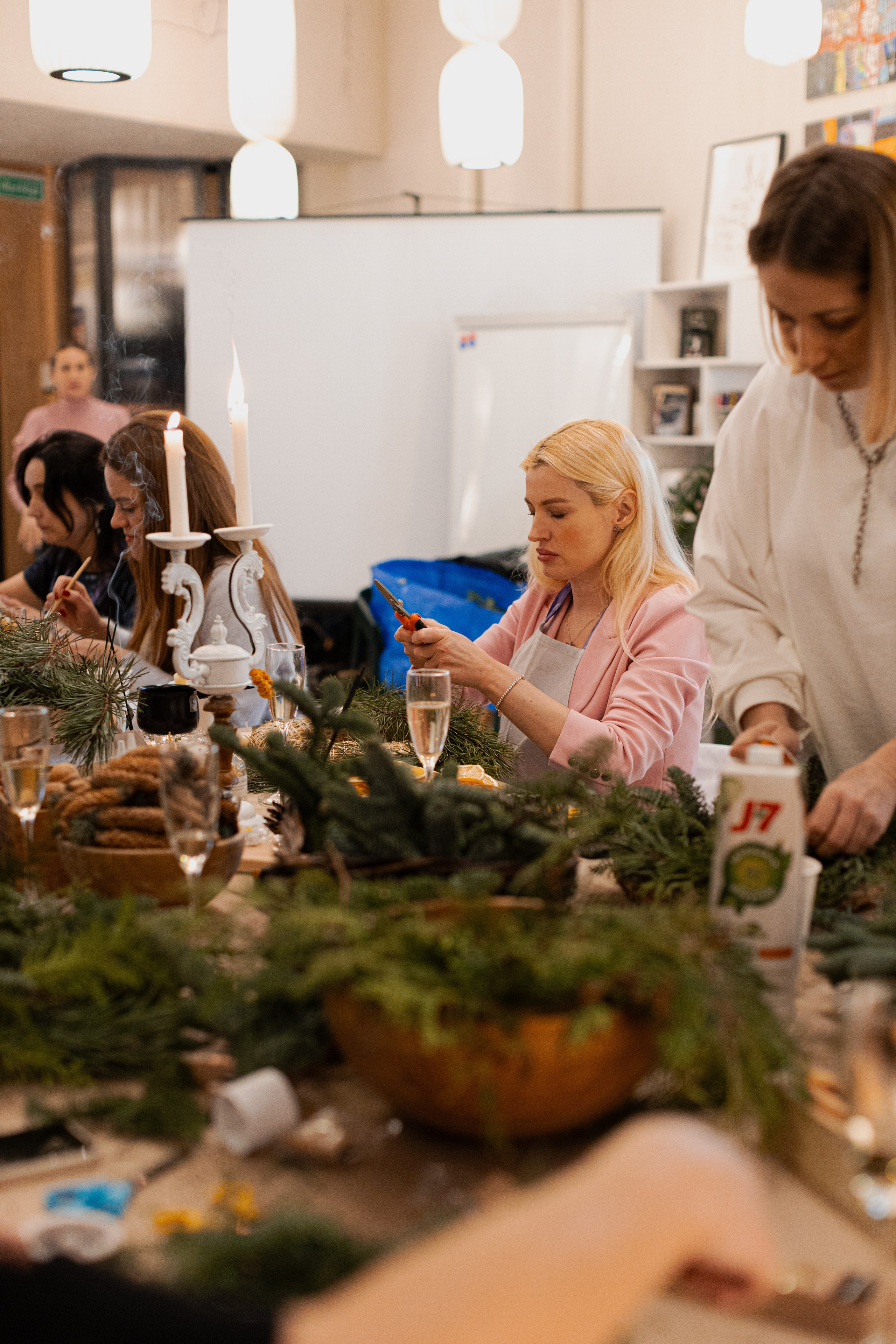 Мк свечи и венок (новогодний корпоратив). Анастасия Ракчеева Художник