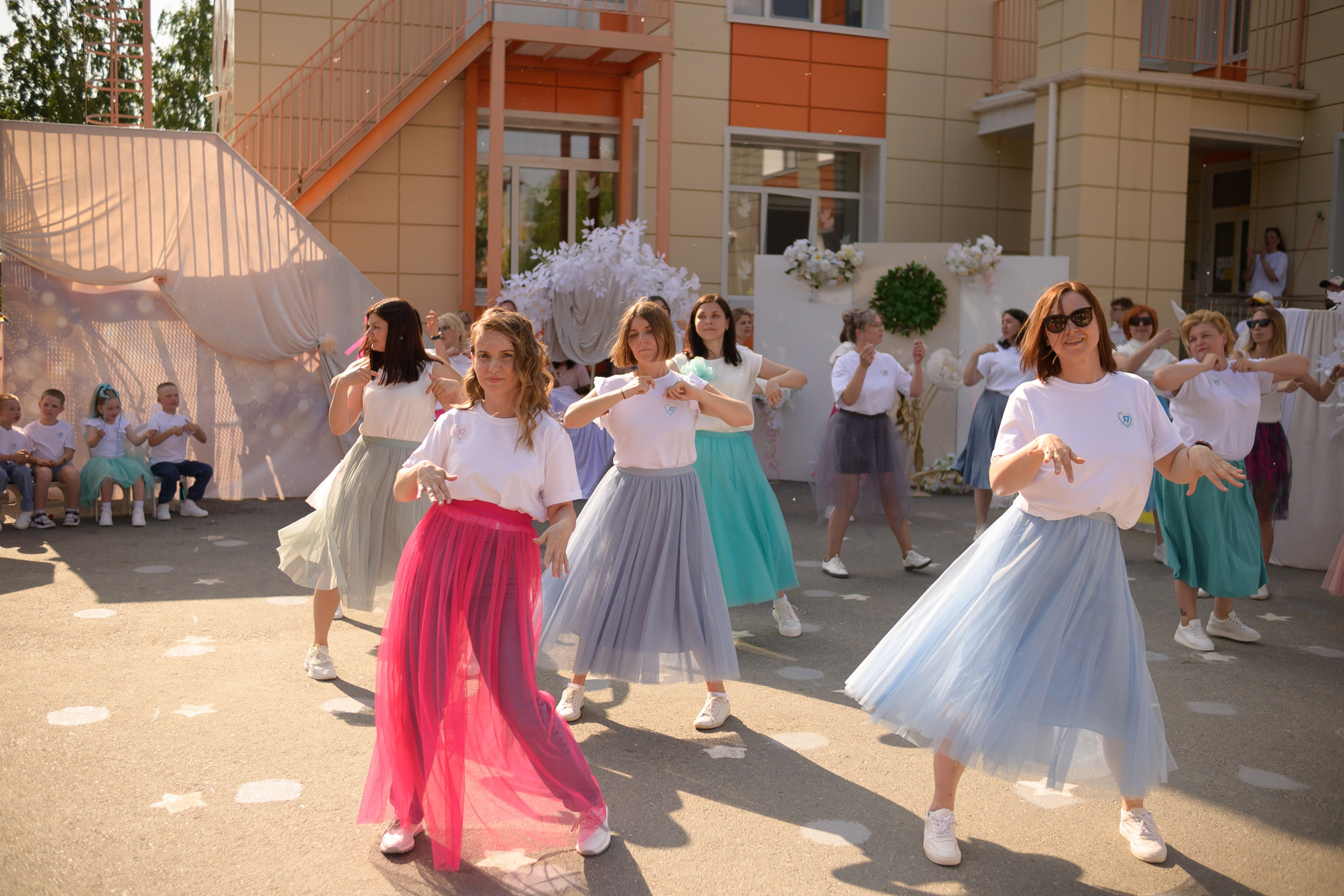 Репортаж выпускного группа «Фантазёры» 3 садик. Фотограф новорожденных, семейный детский в Тюмени Татьяна Морозова