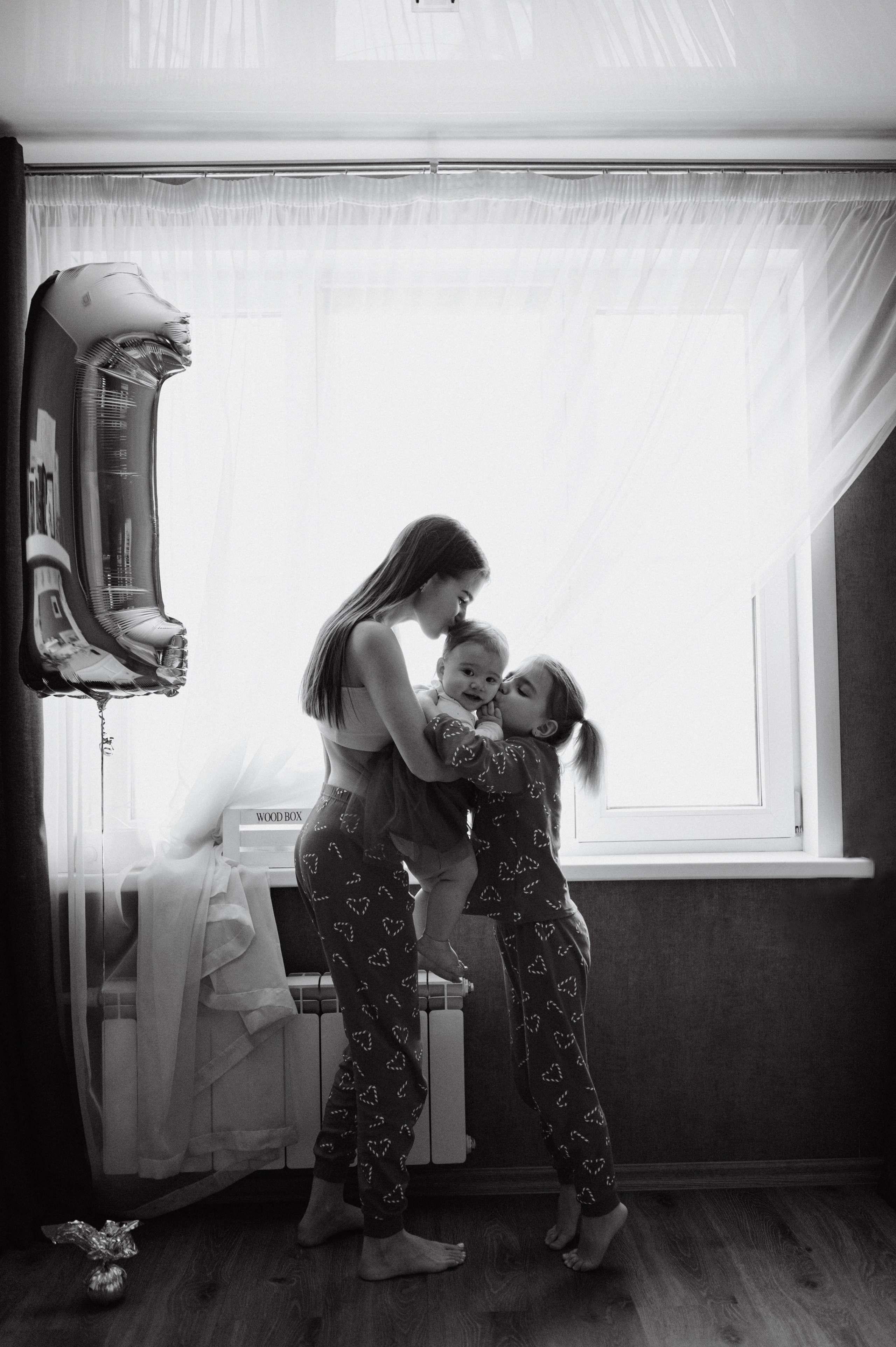 Съемка годика, годовасие, фотосессия в день рождения. НЬЮБОРН ФОТОСЕССИИ, БЕРЕМЕННОСТЬ, ПОРТРЕТНЫЕ СЕМЕЙНЫЕ ФОТОСЕССИИ  Ногинск Москва ОЛЬГА ВОГЕЛЬ