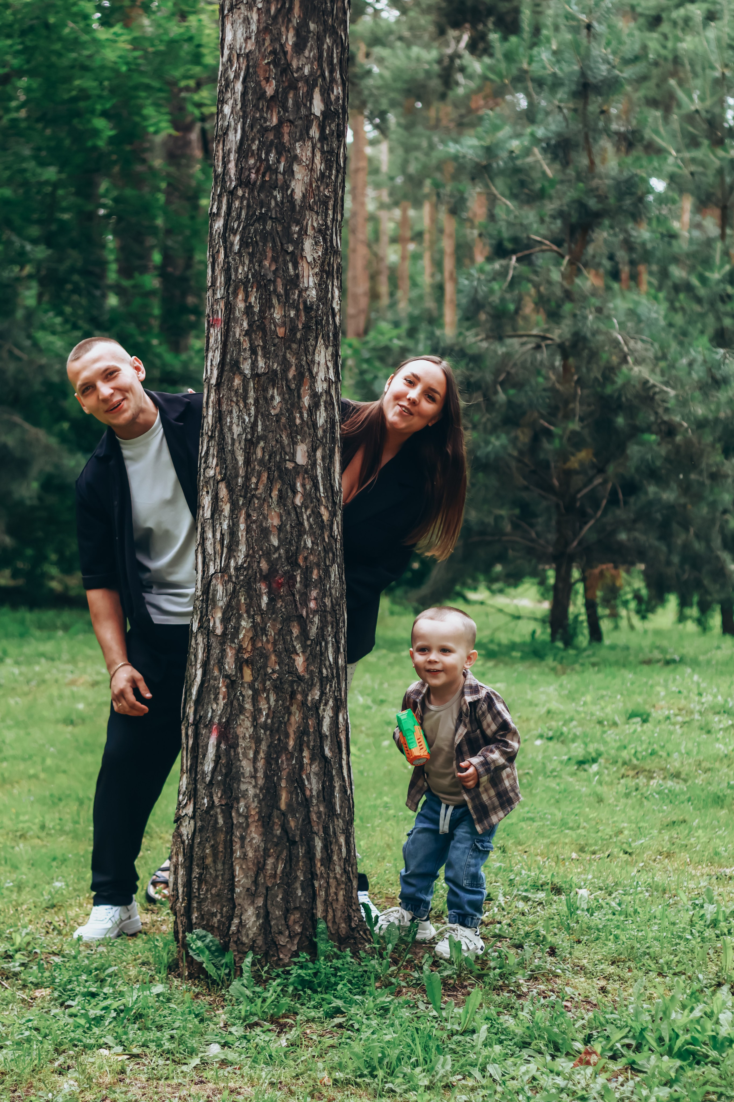 Семейная фотосессия в летнем парке, Екатеринбург. Фотограф в Екатеринбурге Пойгина Елена