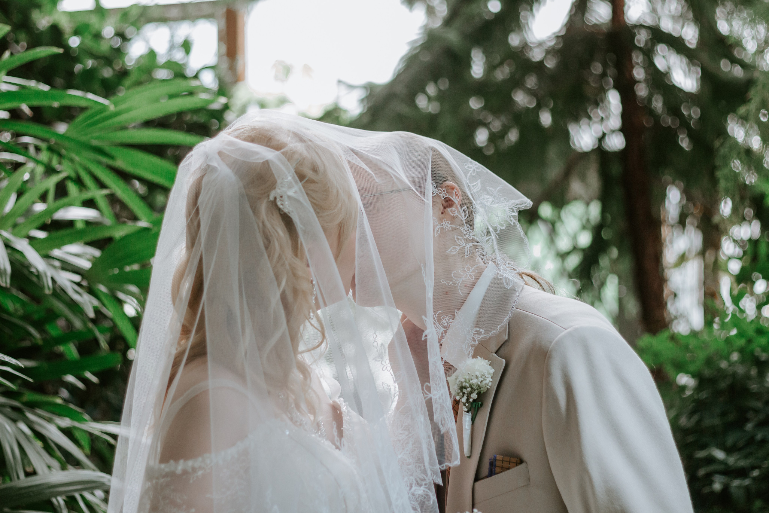 Свадебная фотосессия в оранжерее, Екатеринбург. Александр и Дарья. Фотограф в Екатеринбурге Пойгина Елена