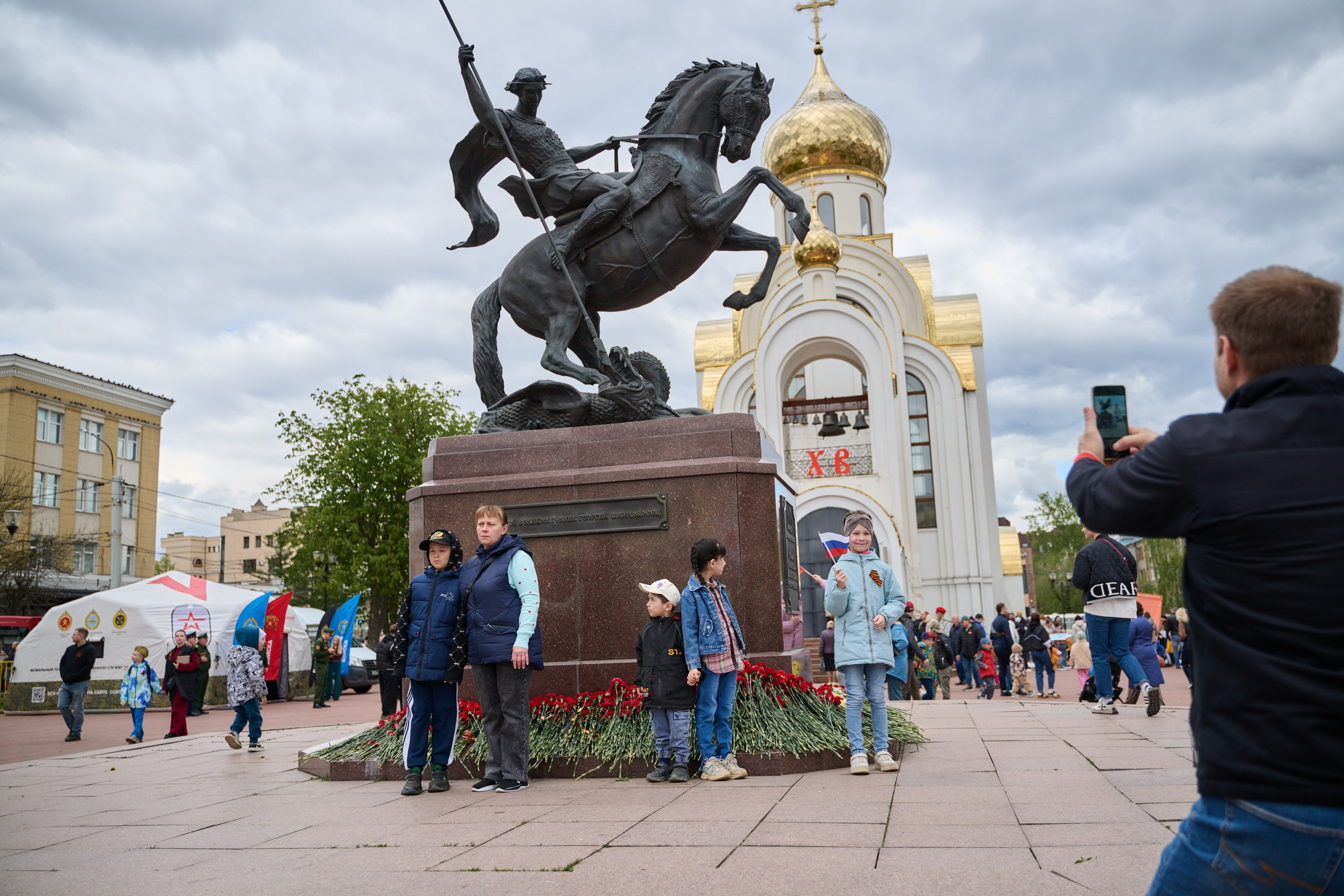Празднование 9 мая в Иваново. Фотограф в Иваново: Каталожная съемка одежды и постельного белья, Wildberries