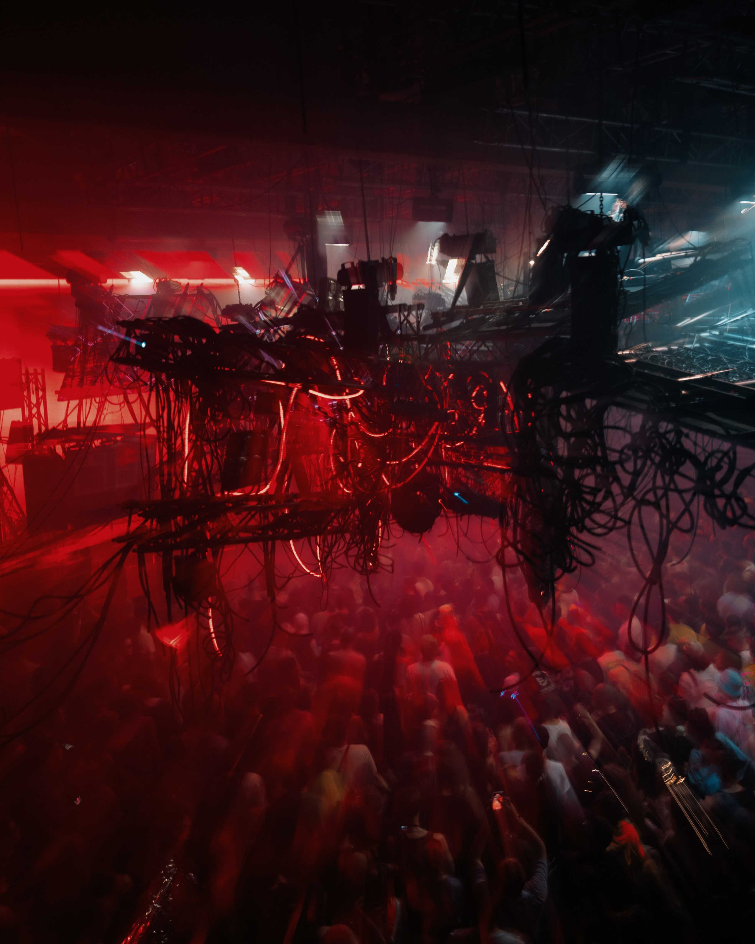 Outline 2024. @tomrus: Рустам Шагиморданов — фотограф