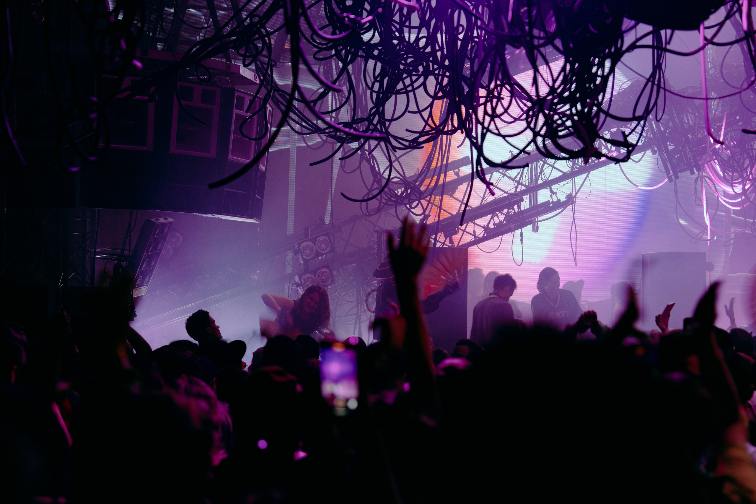 Outline 2024. @tomrus: Рустам Шагиморданов — фотограф