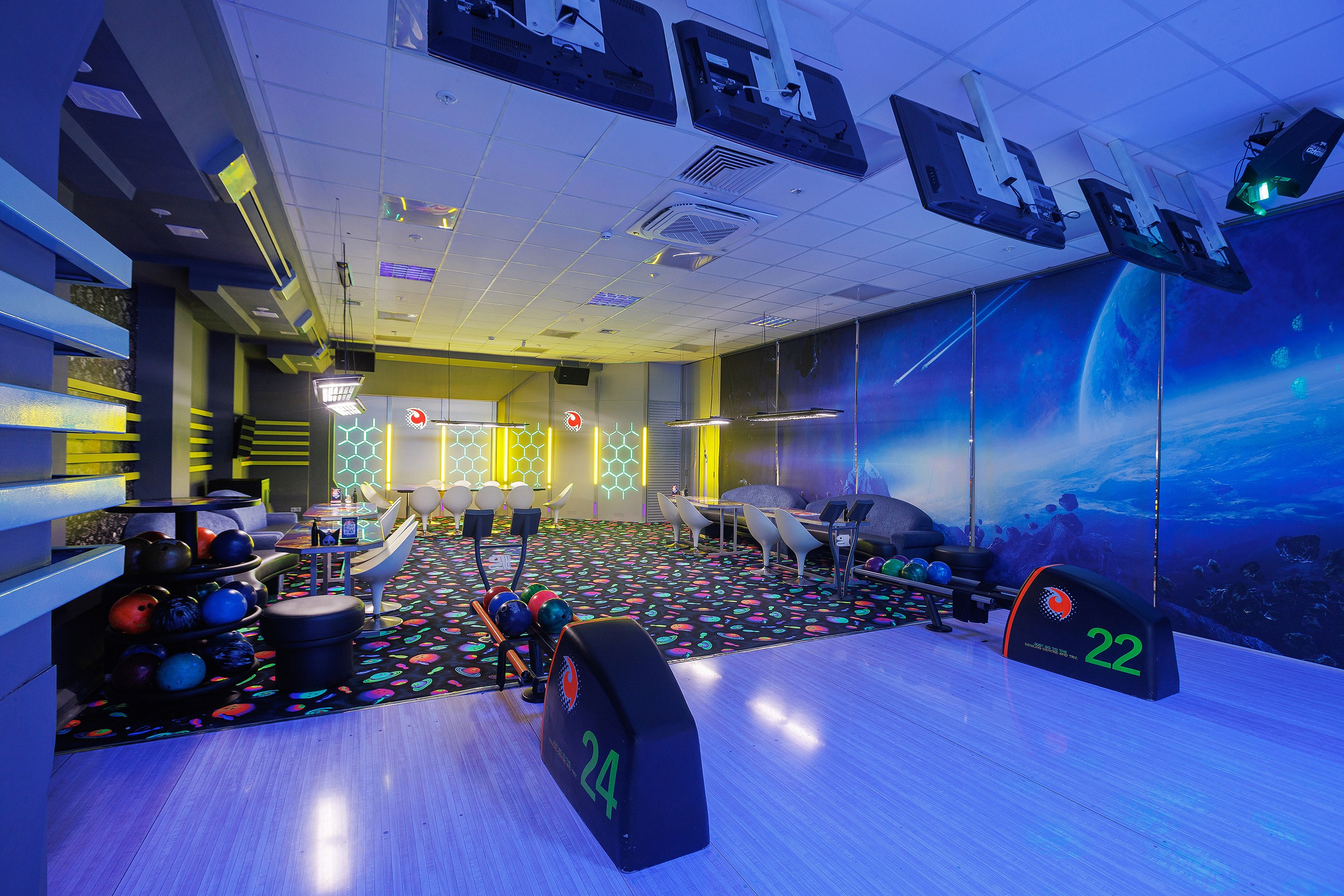 Боулинг «Апполо» и «Quantum». Профессиональный фотограф в Новосибирске