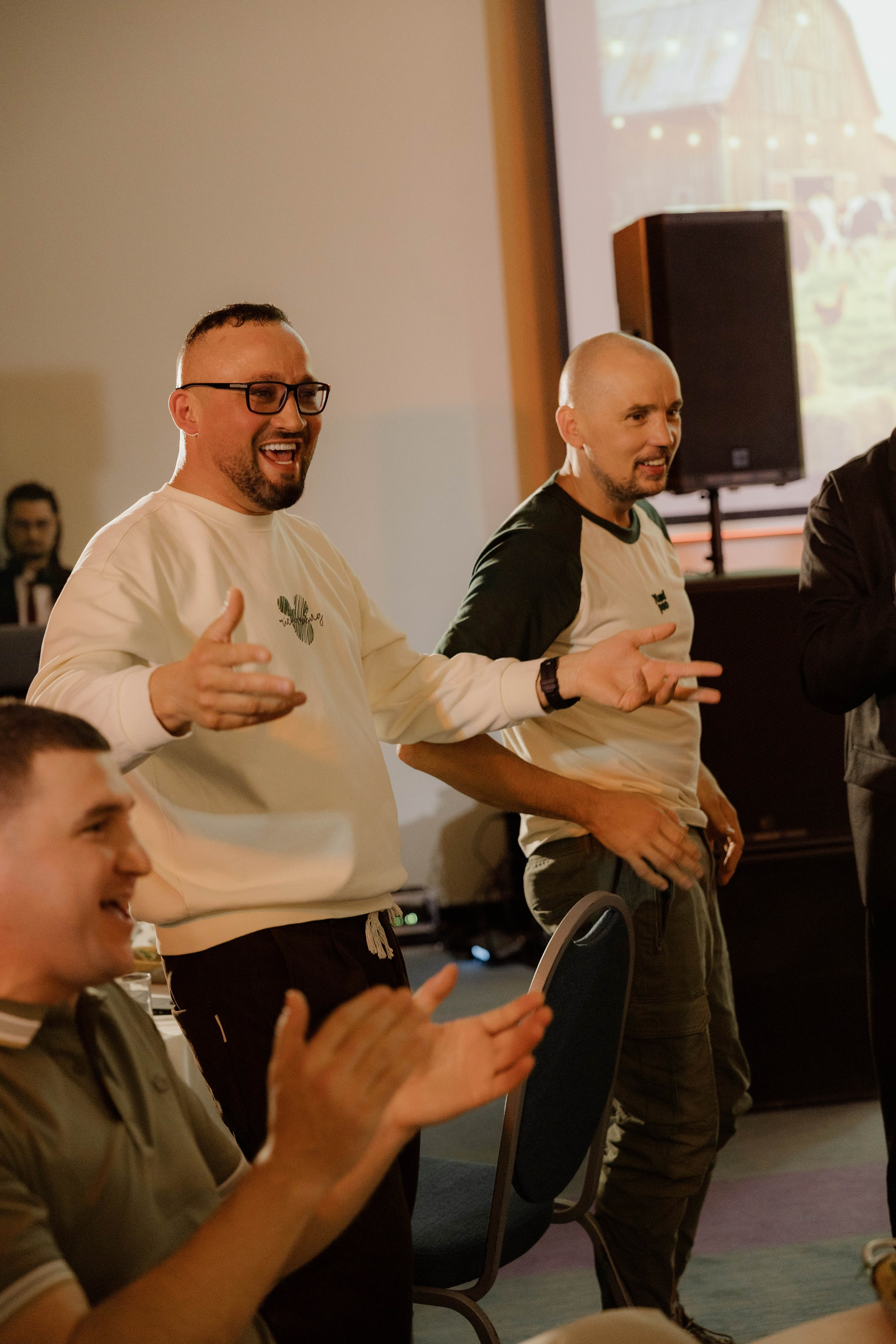 Конференция и ужи. Кормовит. Роза хутор. Фотограф Юсова Мария