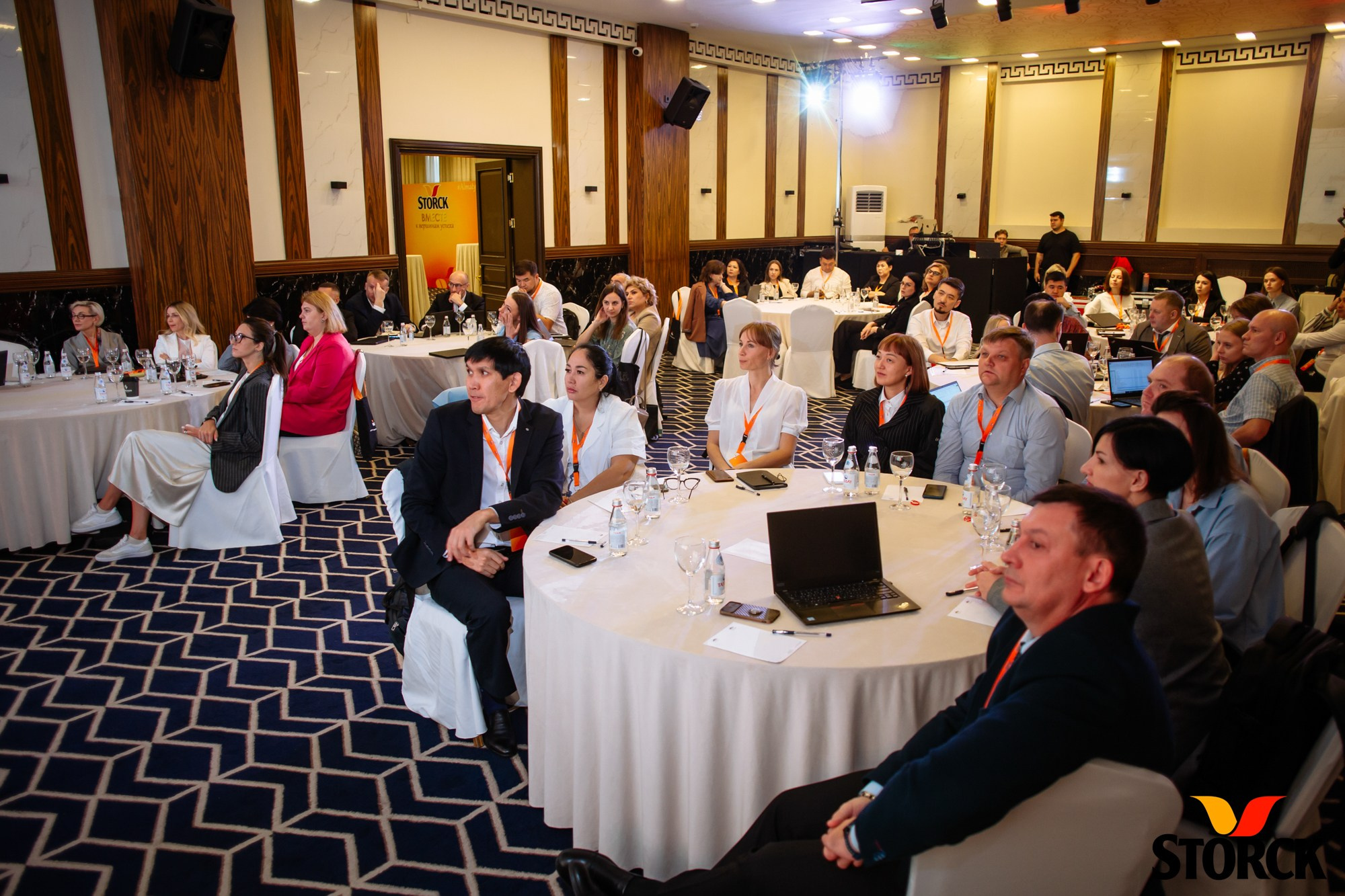 Репортажная фотосъёмка конференции Storck — Jora Abramov, фотограф в Алматы. Коммерческий и репортажный фотограф в Алматы — Jora Abramov