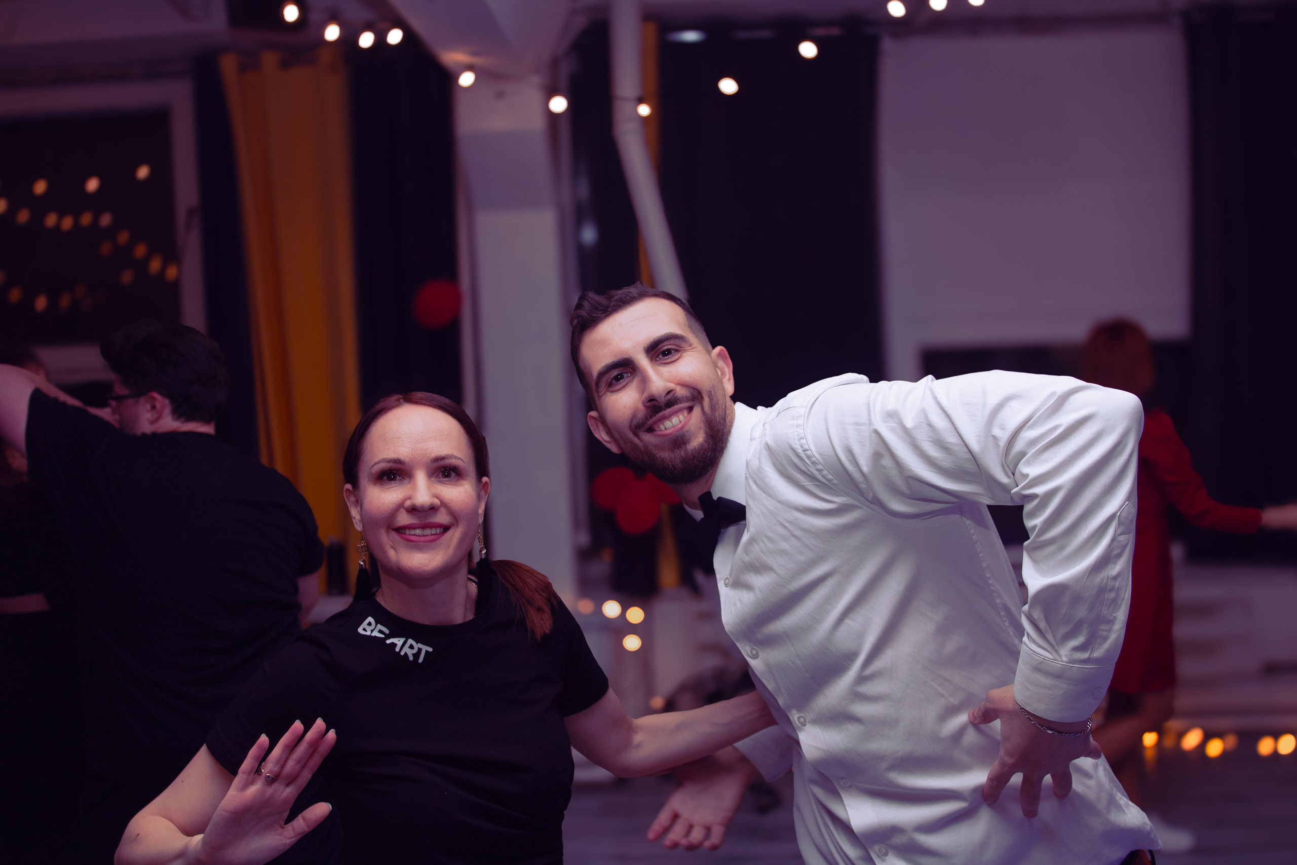 Dance cafe вечеринка