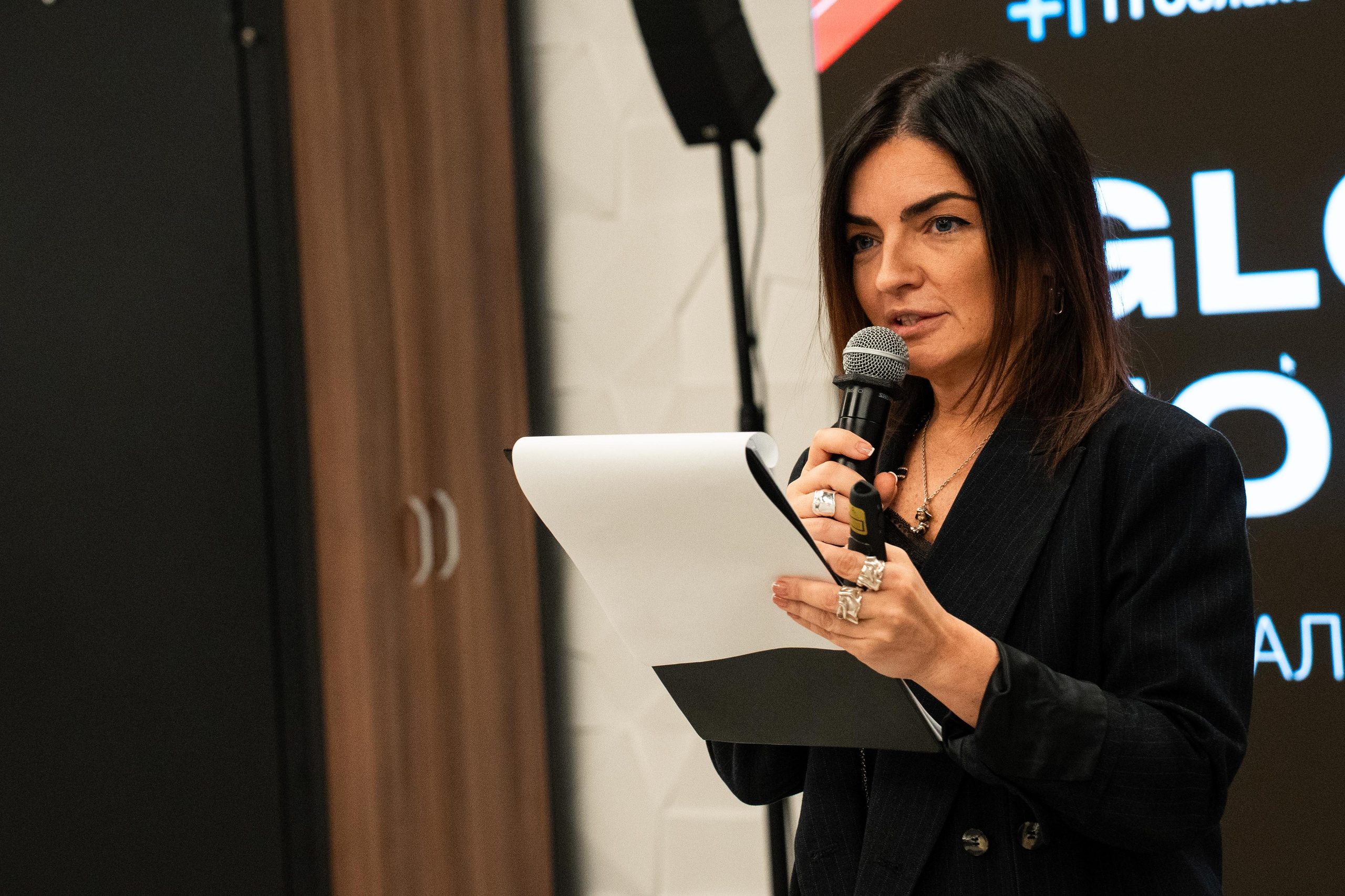 Global Tech Forum 27.03.2026. Коммерческий и художественный фотограф и видеограф в Москве Арсений Тургенев