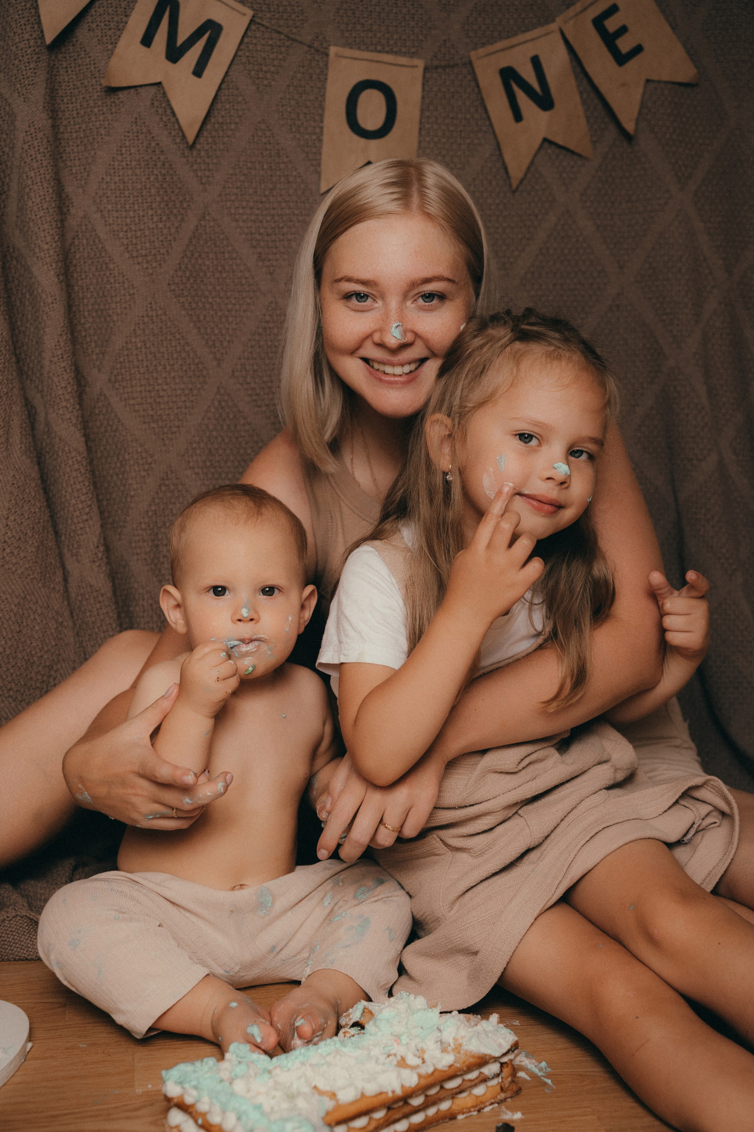 Настя, Саша и Гриша. Семейный фотограф • Домашние съемки в Нижнем Новгороде