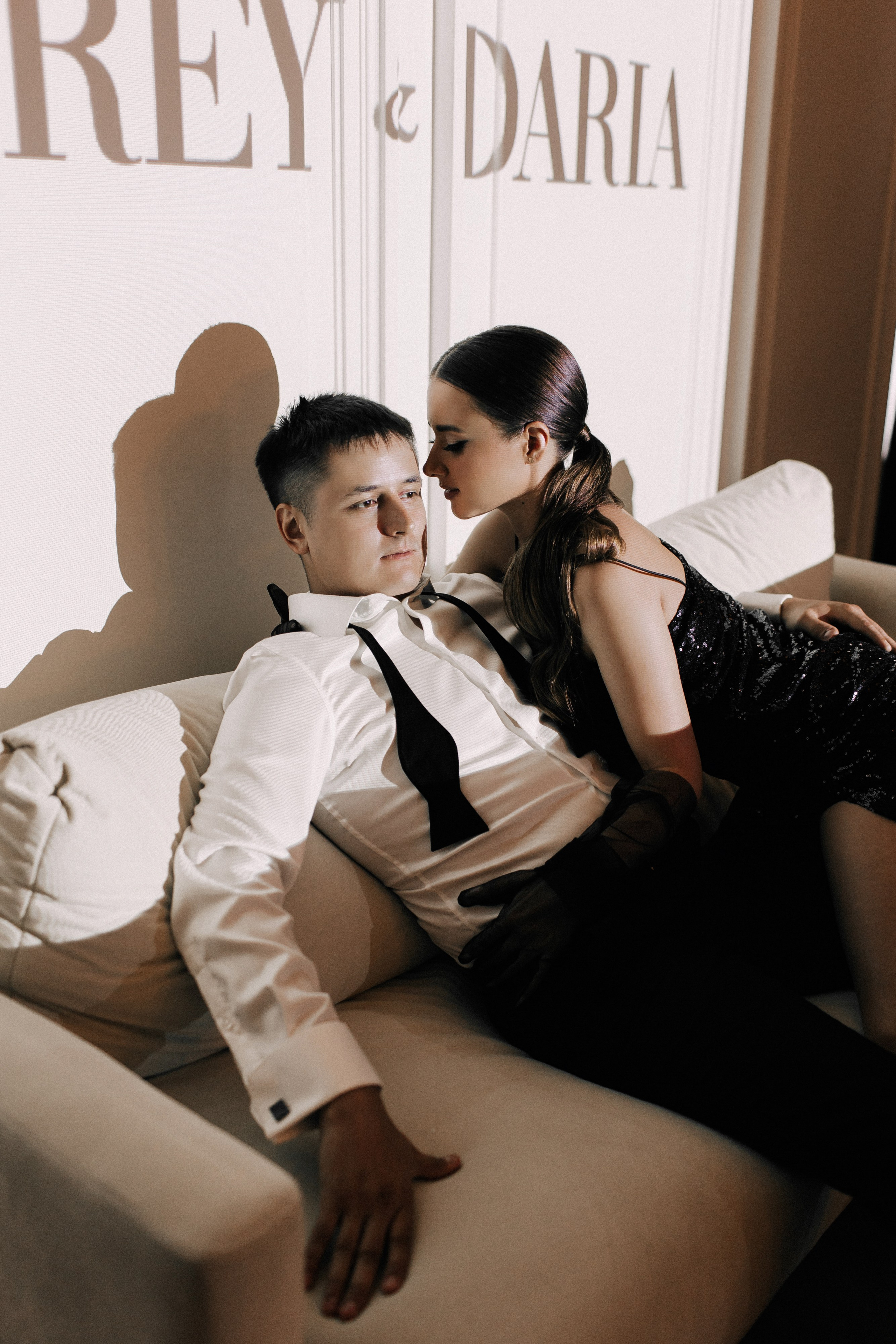 ЛАВ СТОРИ С ПРОЕКТОРОМ. Свадебный и индивидуальный фотограф в Челябинске Евгения Негодяева