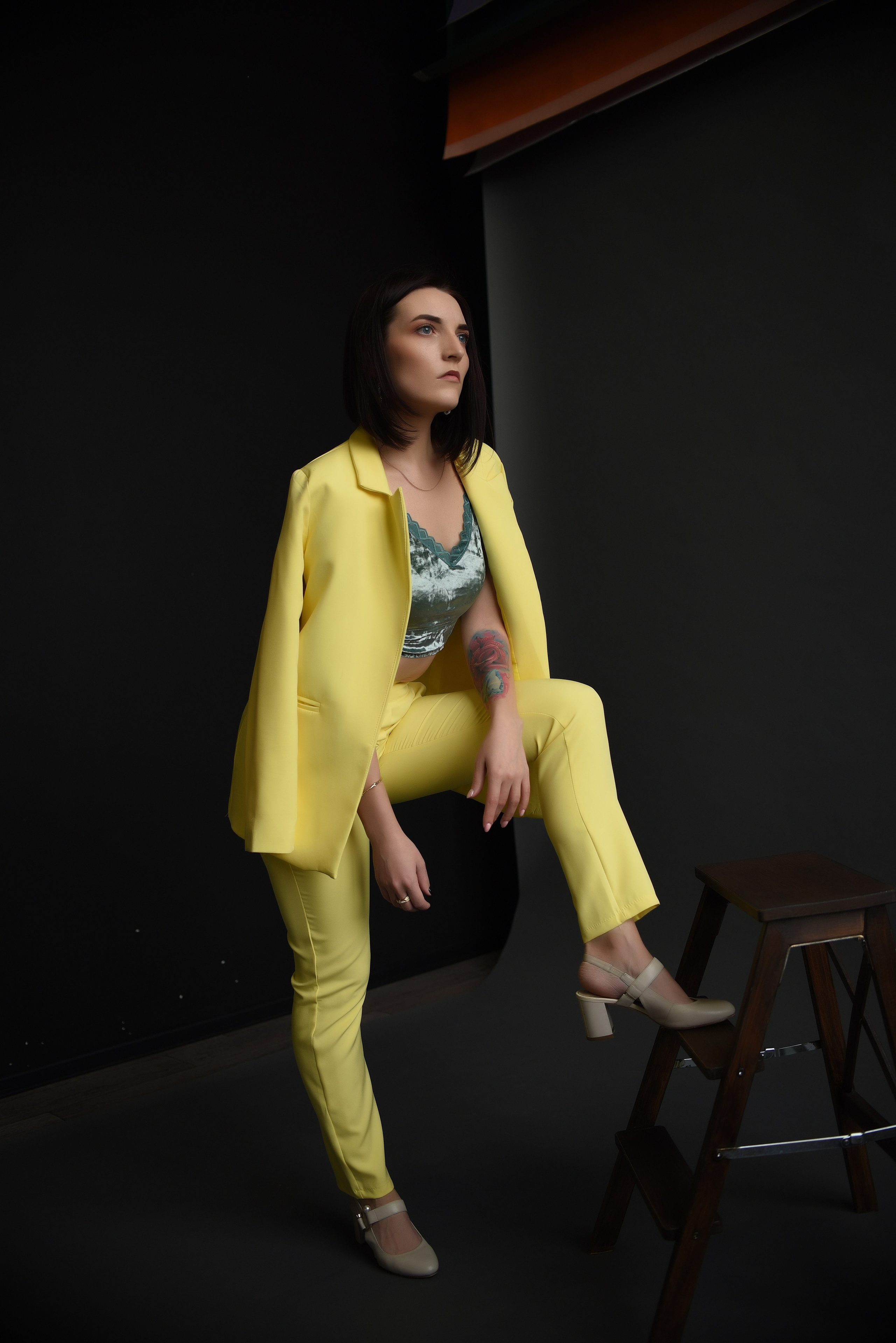 Индивидуальная студийная. Свадебный, семейный, детский, контент фотограф в Омске Максим Ильин