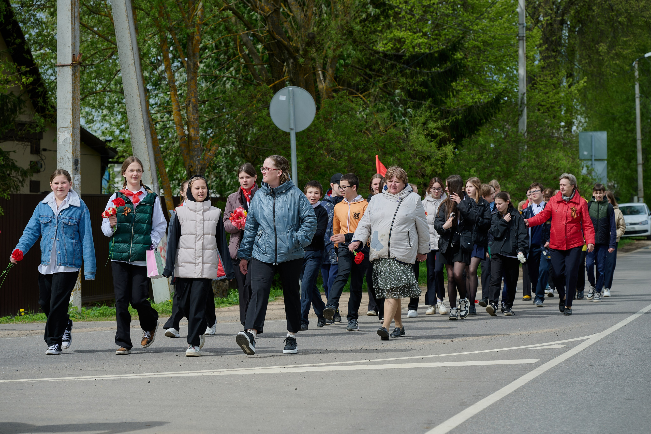 Памяти подвигу Кремлевских курсантов. Ярополец. Фотограф Роман Адлер