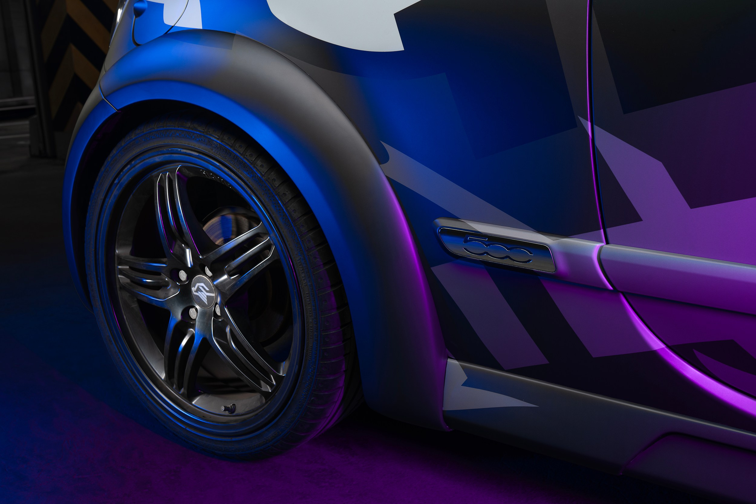 Винилография на Fiat 500 Hamann. Студия дизайна и оклейки авто Barmaley Design