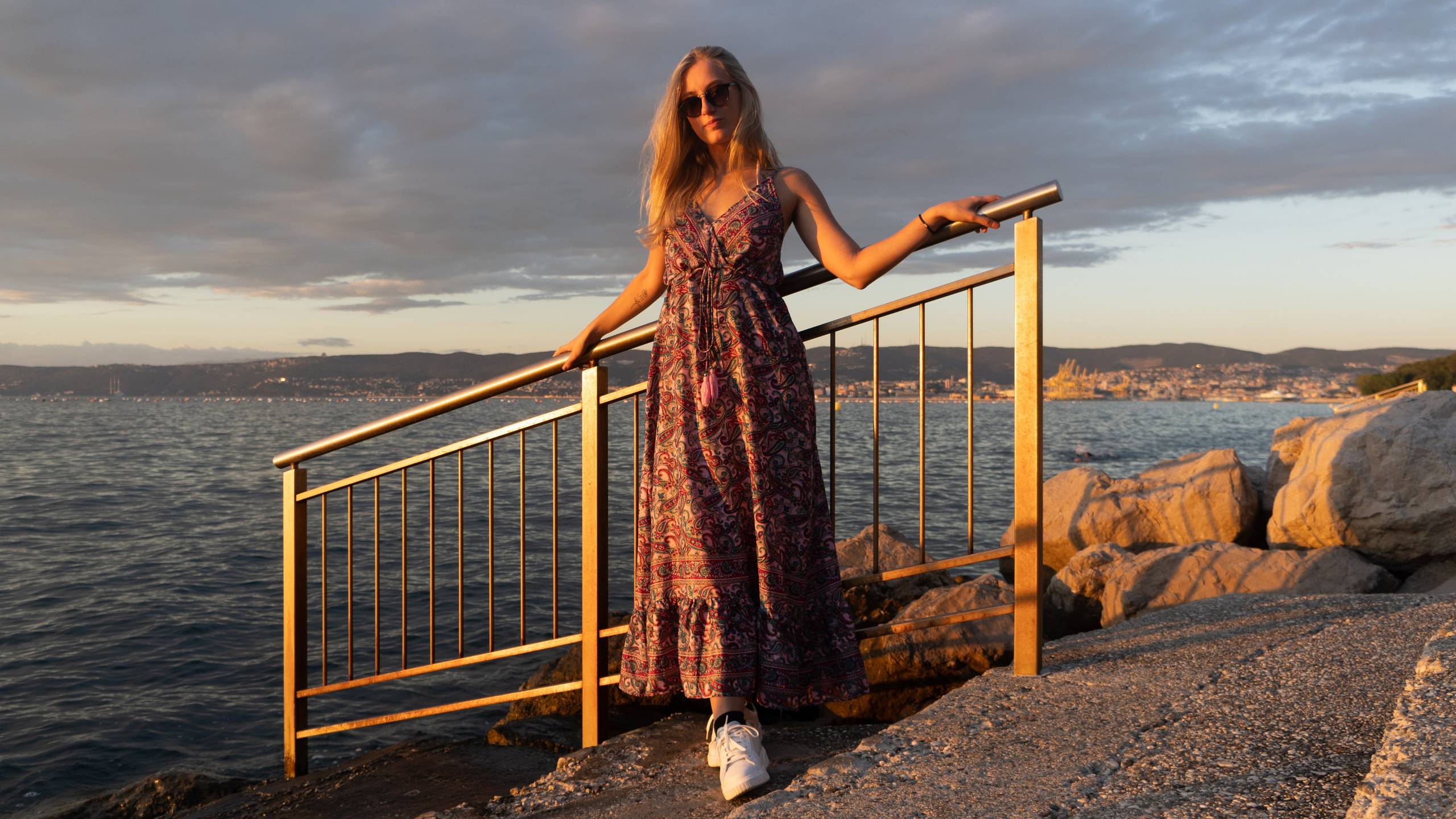 Photoshooting al mare, 2 amiche 