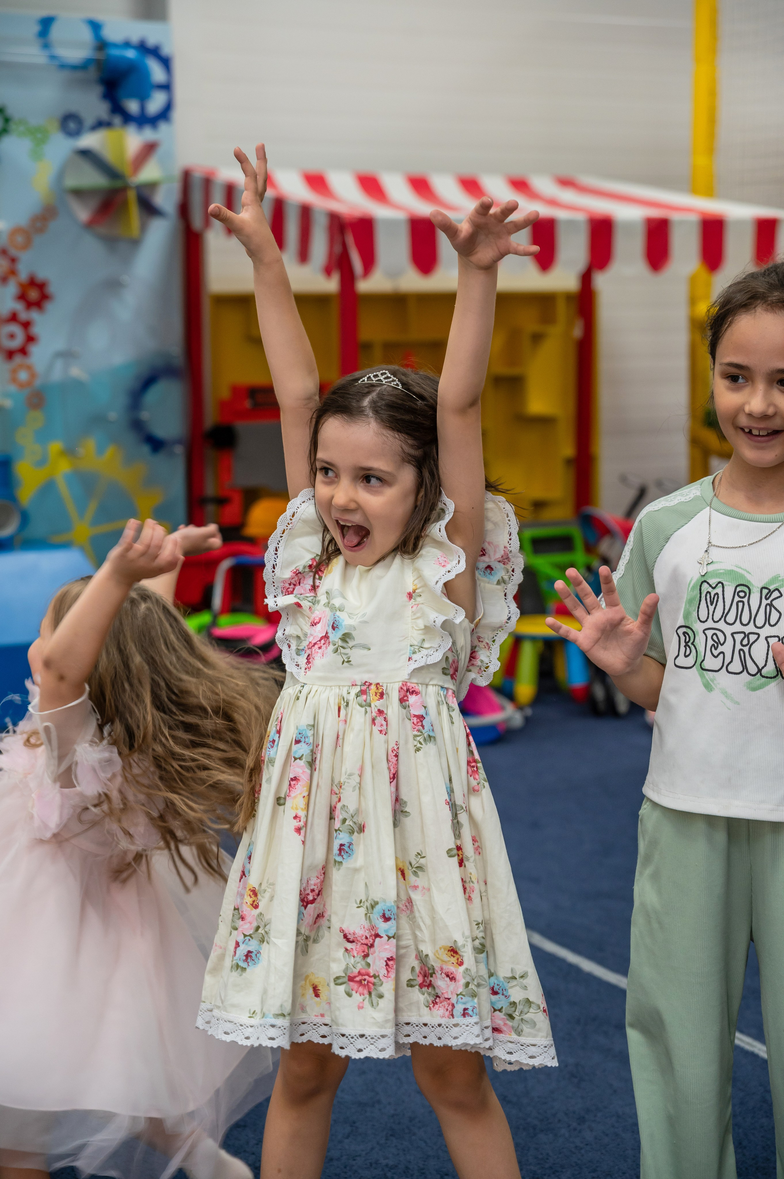 Игротека Ниндзя Кидс. Я Ольга Казанцева, фотографирую снимаю ваши киноистории и печатаю фото и цифровые портреты на холсте