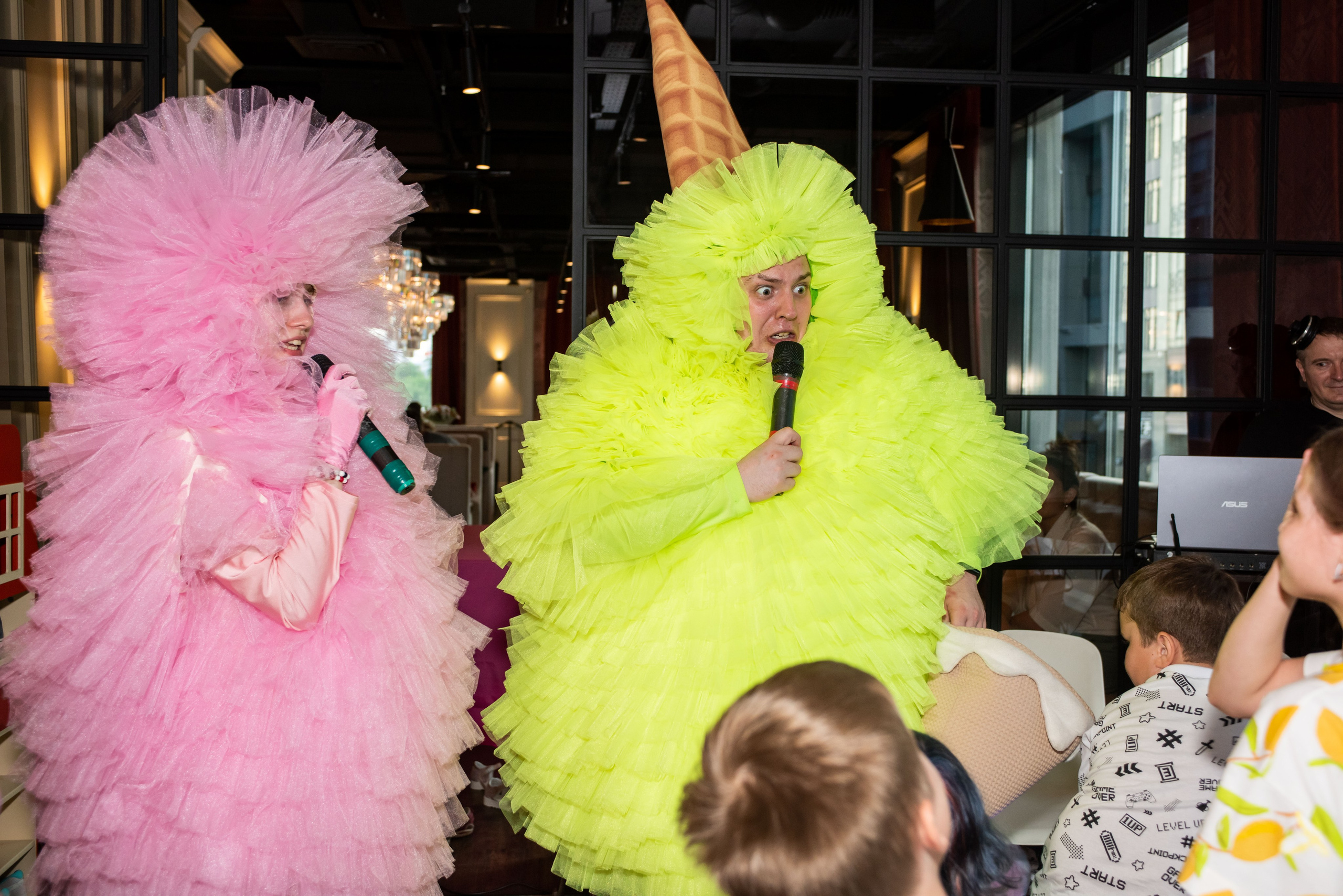 День защиты детей в ресторане «Булгур». Выпускные альбомы в Севастополе, Крыму и Екатеринбурге