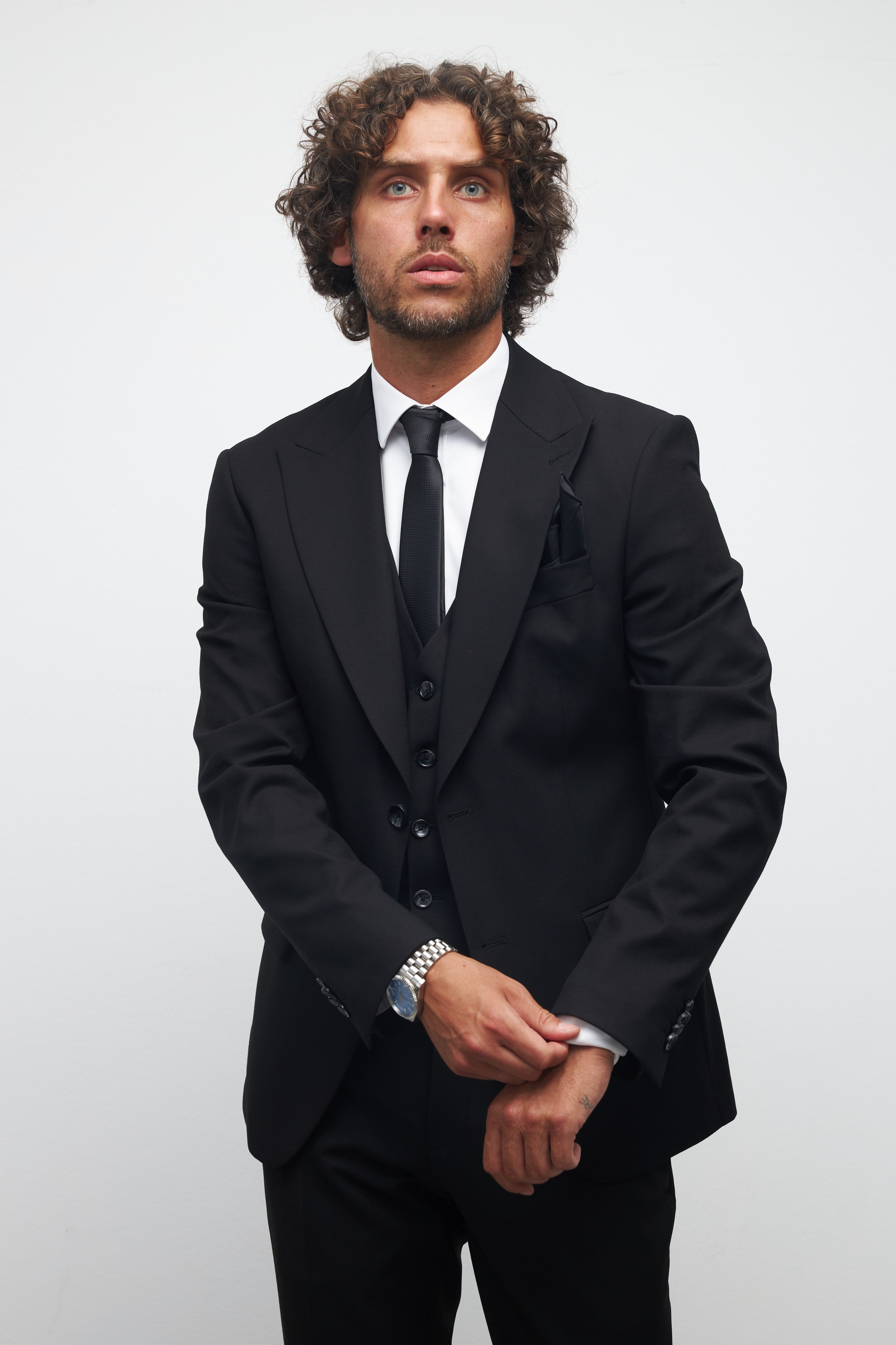 Николай, 185 см, 48-50. KED Production — продакшн из СПб. Создаём фото, видео и контент, который помогает брендам и селлерам продавать больше