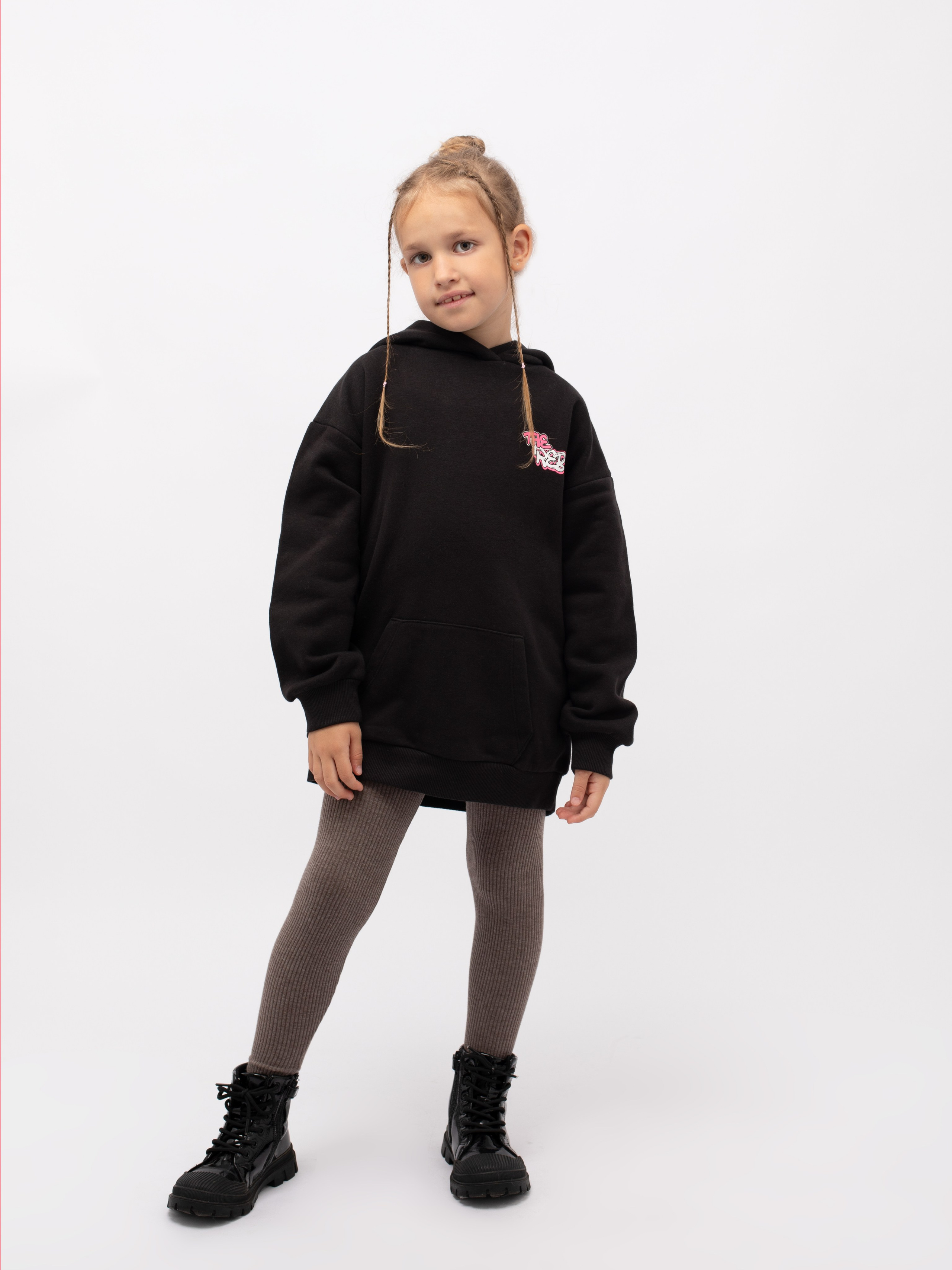 Детские лосины. Фотостудия предметной и модельной съёмки для маркетплейсов