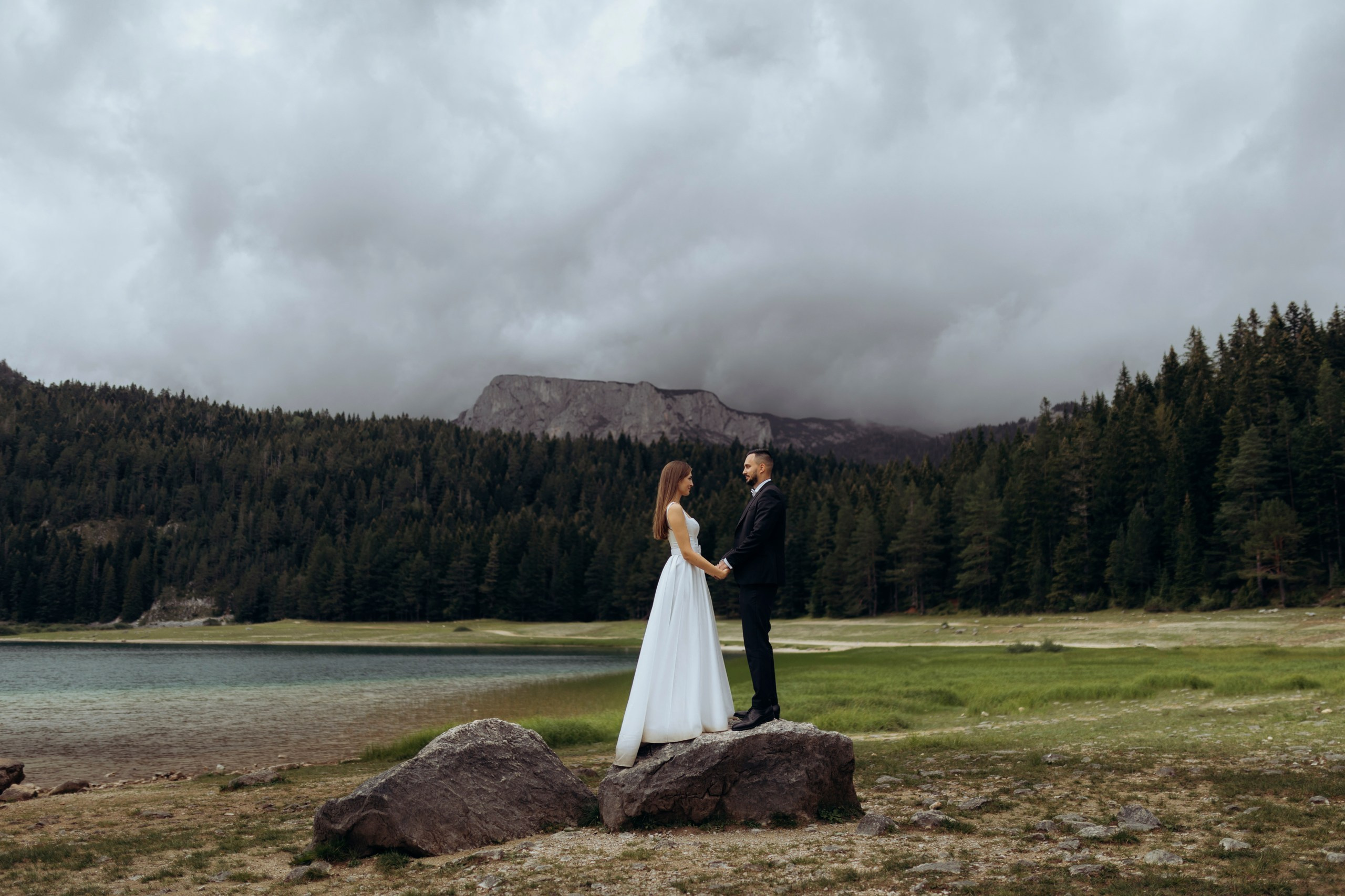 ANNA — GREGORY. Elopement Wedding Photographer