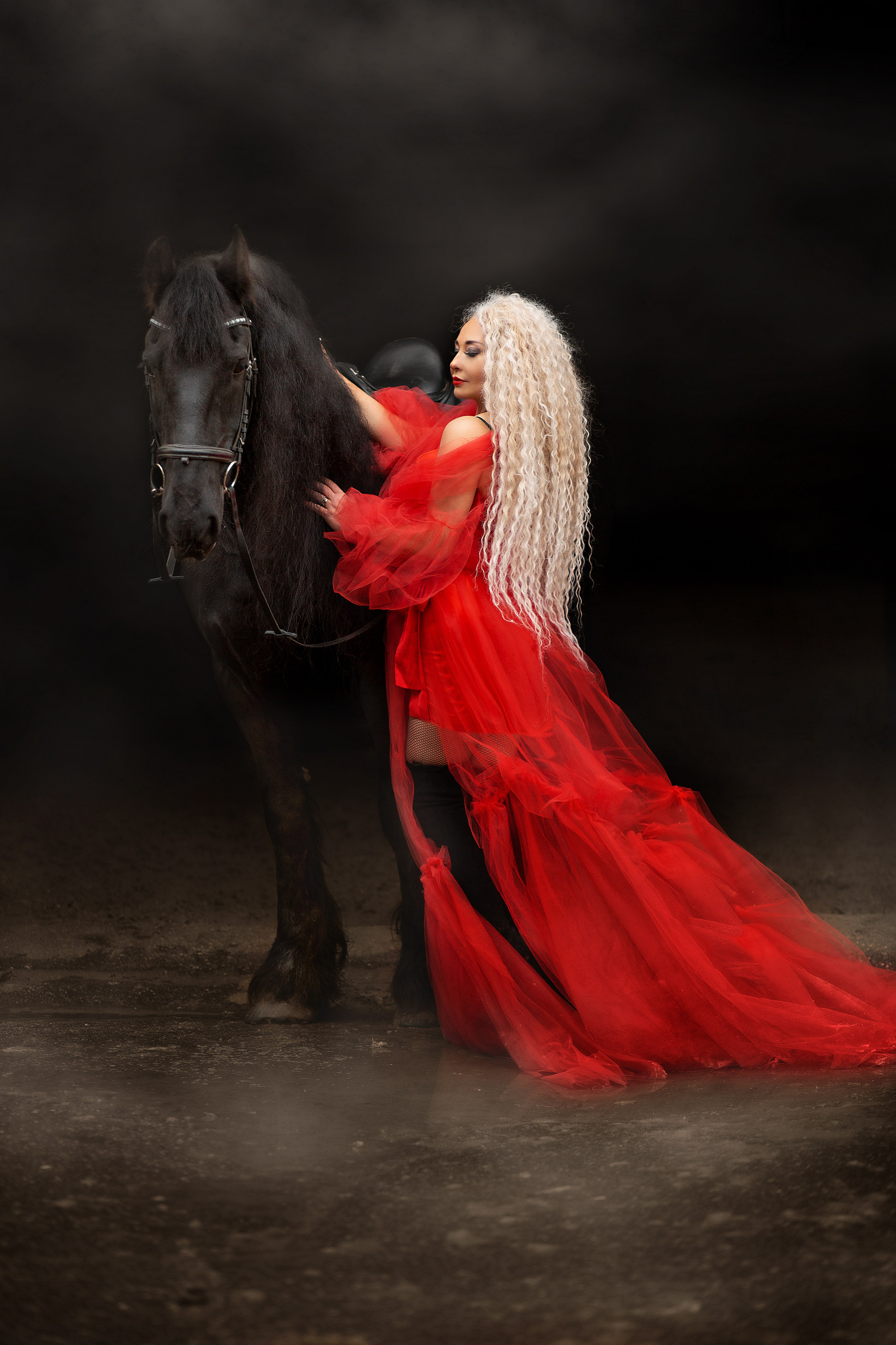 Олена и Дантес (КСК Курцево). Фотосессия с лошадьми в Нижнем Новгороде