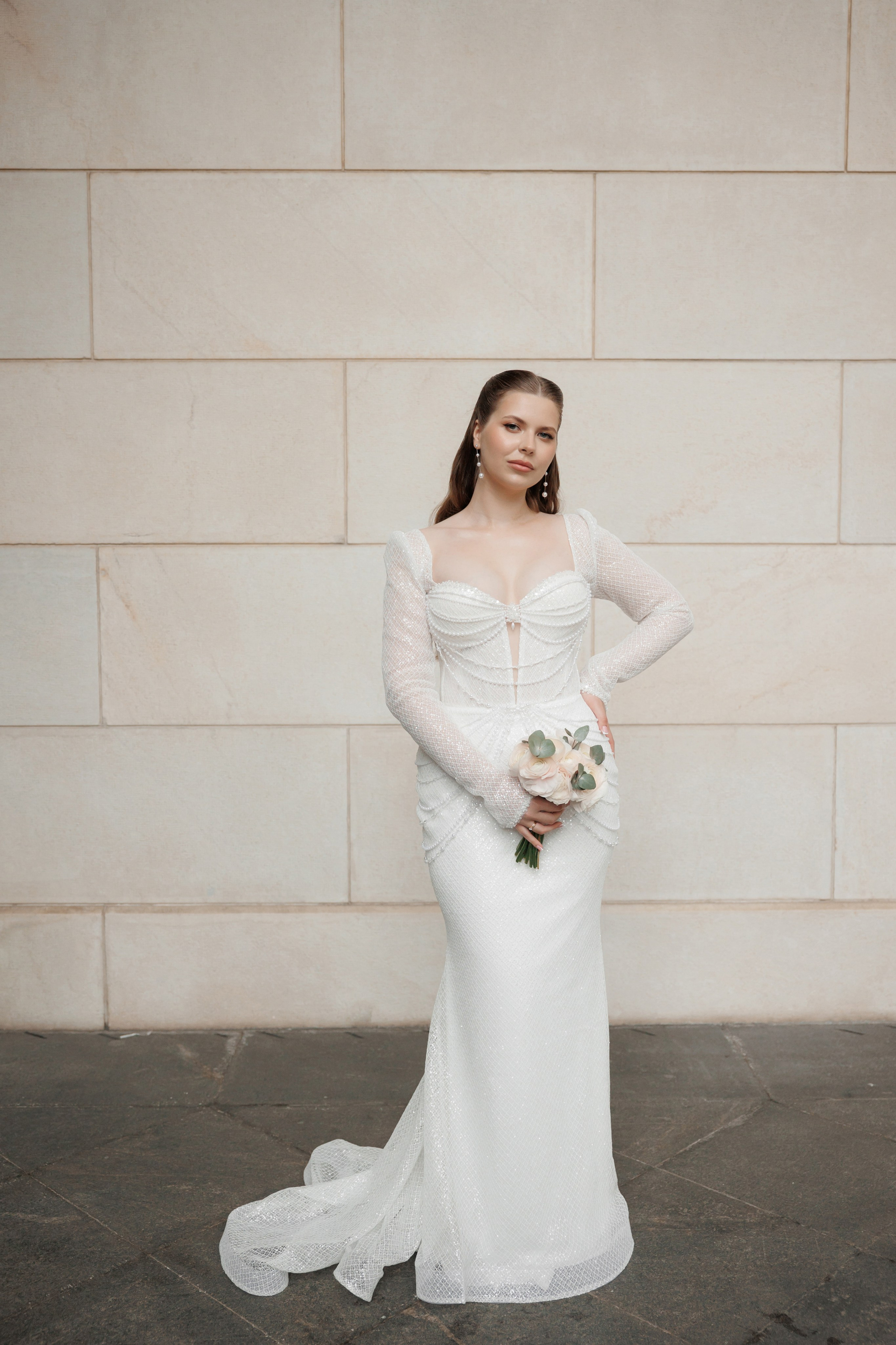 Фотосессия у Пушкинского музей. Свадебный и репортажный фотограф (Москва, Королев и другие)