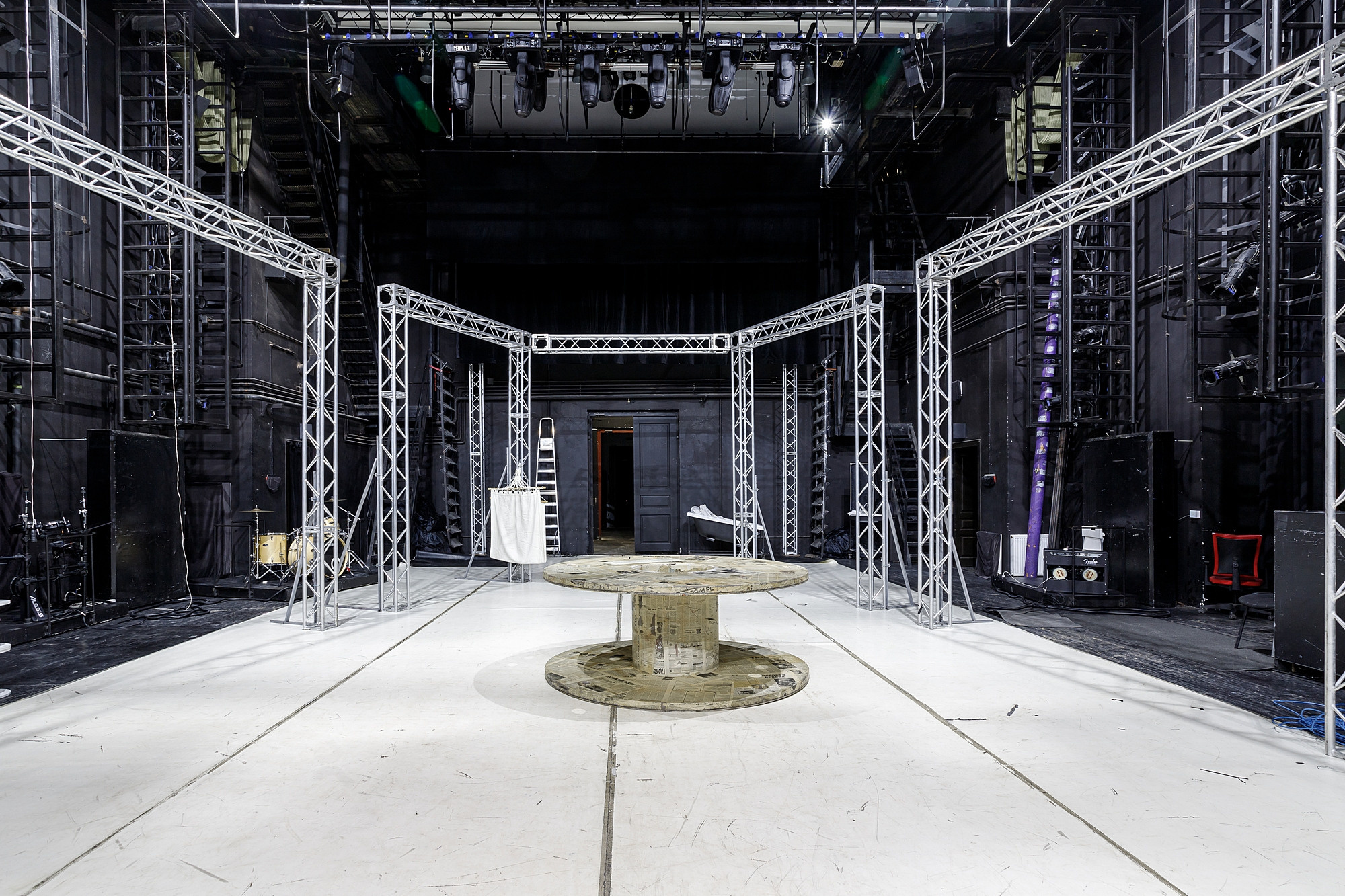 Театр на карантине. Боченков Вадим | Фотограф в Пскове и Санкт-Петербурге